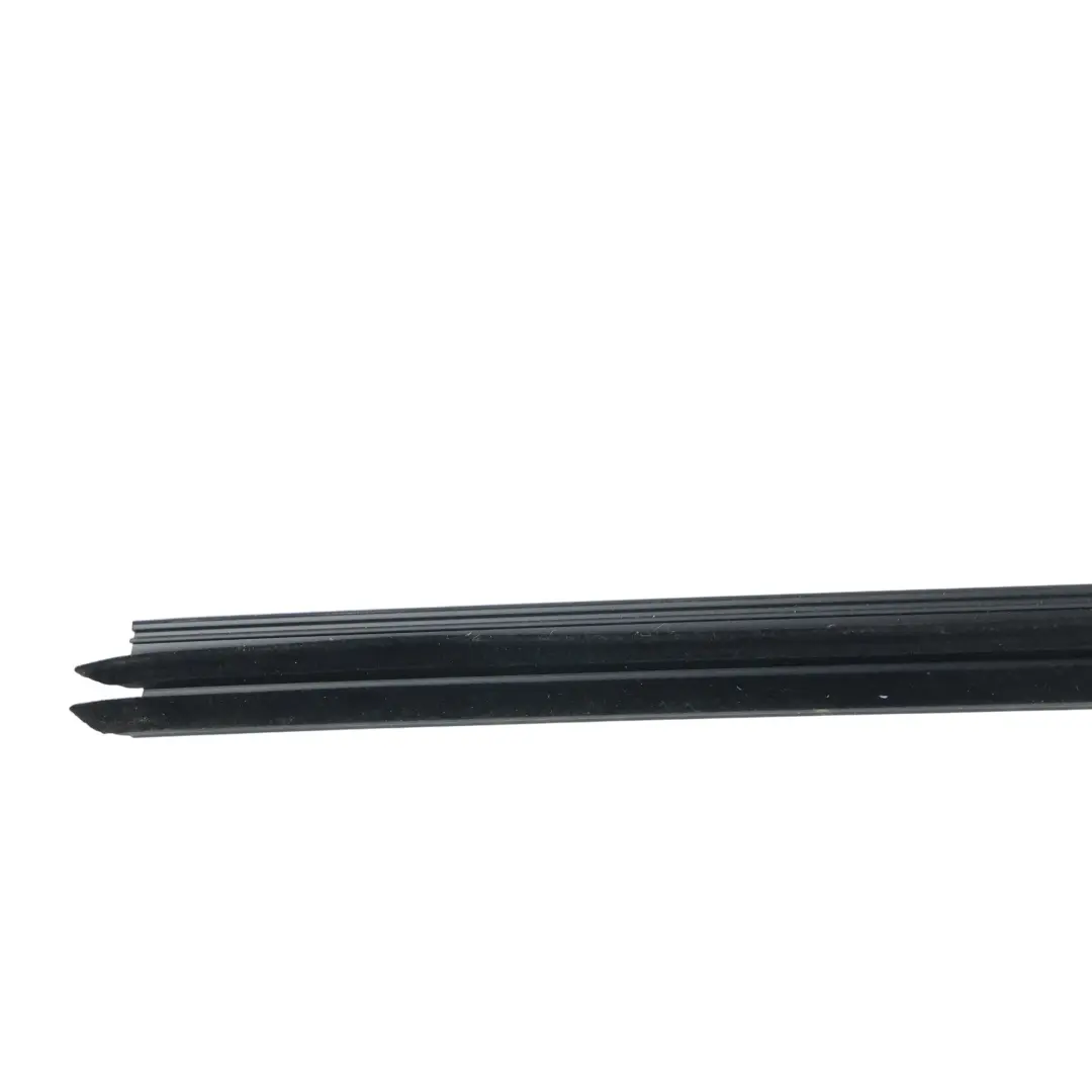 Goma Sellado Ventana Interior Delantero Izquierdo para Volkswagen Caddy SB con número de pieza 2K7837479A Volkswagen Caddy SB Goma Sellado Ventana Interior Delantero Izquierdo - SKU 2K7837479A - Número de pieza 2K7837479A