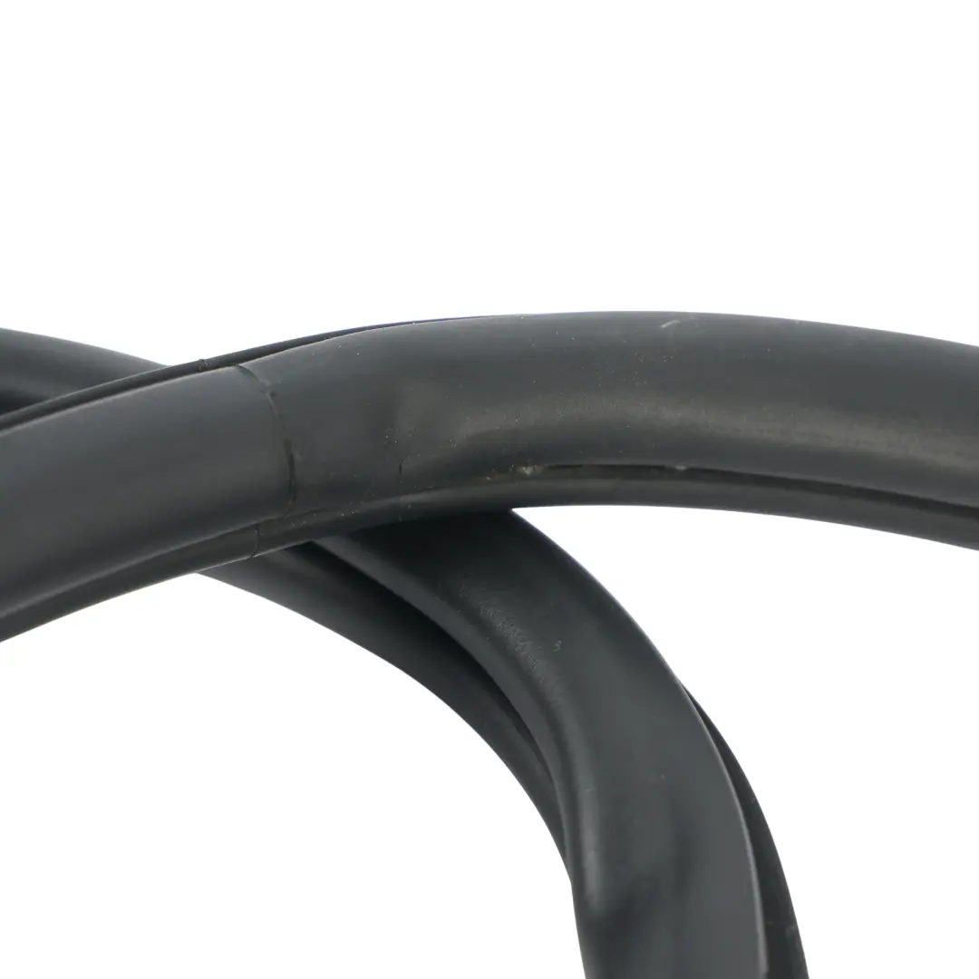 Volkswagen Caddy SB Rear Sliding Door Seal Rubber Rear Left N/S Side - SKU 2K7843791D - Part number 2K7843791D