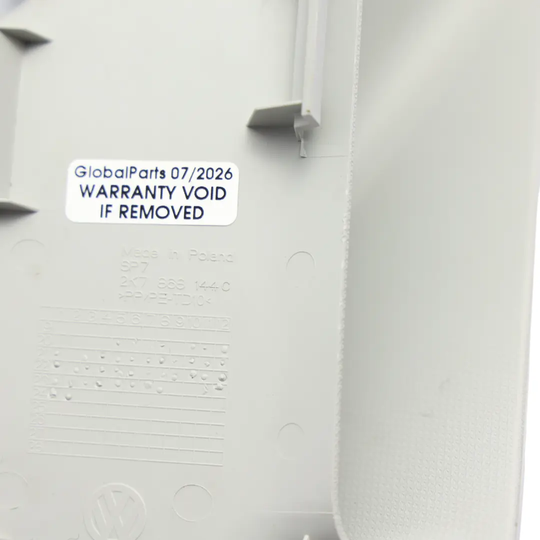 Cubierta Pilar D Delantero Derecho Gris Perla para Volkswagen Caddy SB con número de pieza 2K7868144C Volkswagen Caddy SB Cubierta Pilar D Delantero Derecho Gris Perla - SKU 2K7868144C - Número de pieza 2K7868144C