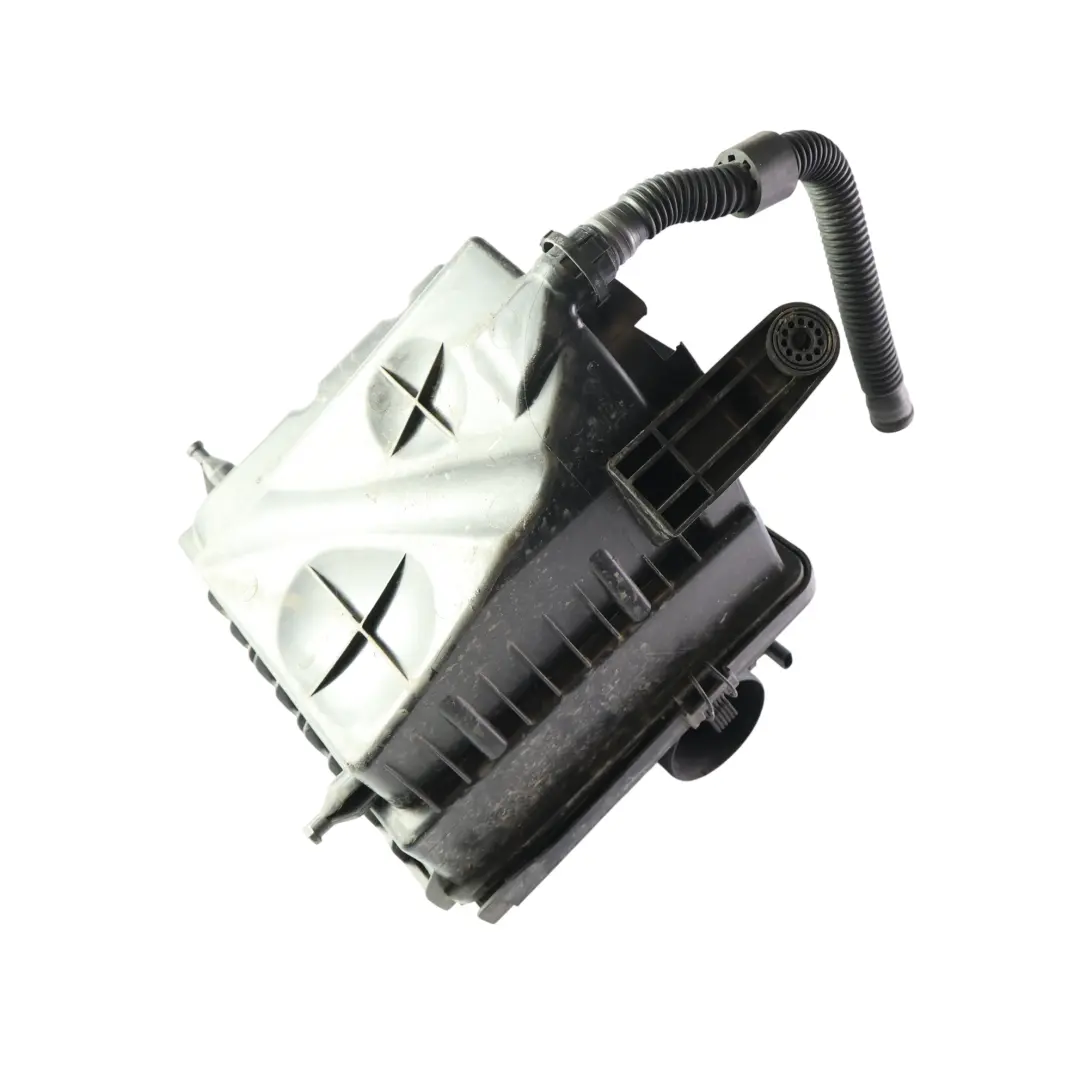 Mk2 Obudowa Filtra Powietrza 2.0 TDI do Volkswagen Crafter o numerze 2N0129607M Volkswagen Crafter Mk2 Obudowa Filtra Powietrza 2.0 TDI - SKU 2N0129607M - Numer Części 2N0129607M