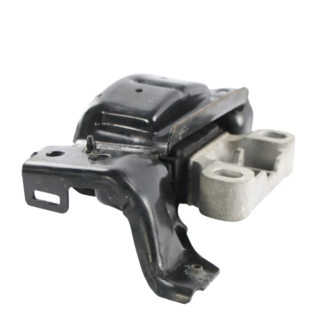 Wspornik Poduszki Skrzyni Biegów Lewy do Audi A1 GB VW Polo o numerze 2Q0199555AE Audi A1 GB VW Polo Wspornik Poduszki Skrzyni Biegów Lewy - SKU 2Q0199555AE - Numer Części 2Q0199555AE