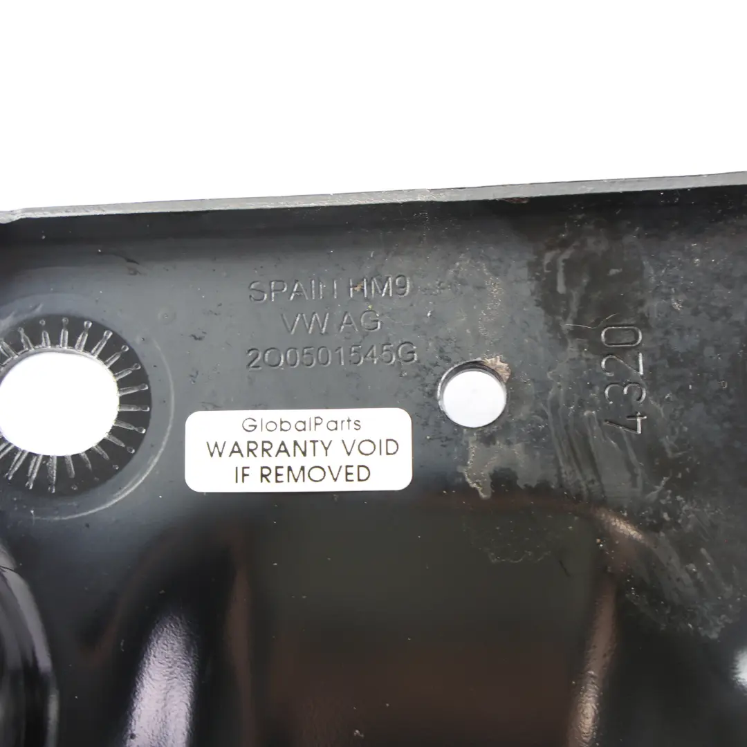 Audi A1 GB Support Fixation Roulement Essieu Arrière Gauche - SKU 2Q0501545G - Numéro de pièce 2Q0501545G