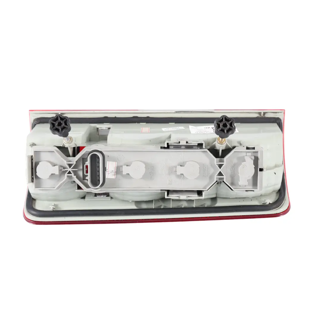Ford Transit Connect Feu Arrière Extérieur Droit - SKU 2T14-13404-AG - Numéro de pièce 2T14-13404-AG