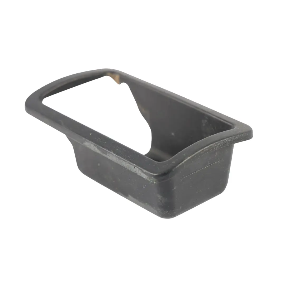 Copertura Maniglia Porta Destra per Ford Transit Connect con numero di parte 2T14-V22620-ACYYGZ Ford Transit Connect Copertura Maniglia Porta Destra - SKU 2T14-V22620-ACYYGZ - Numero di parte 2T14-V22620-ACYYGZ