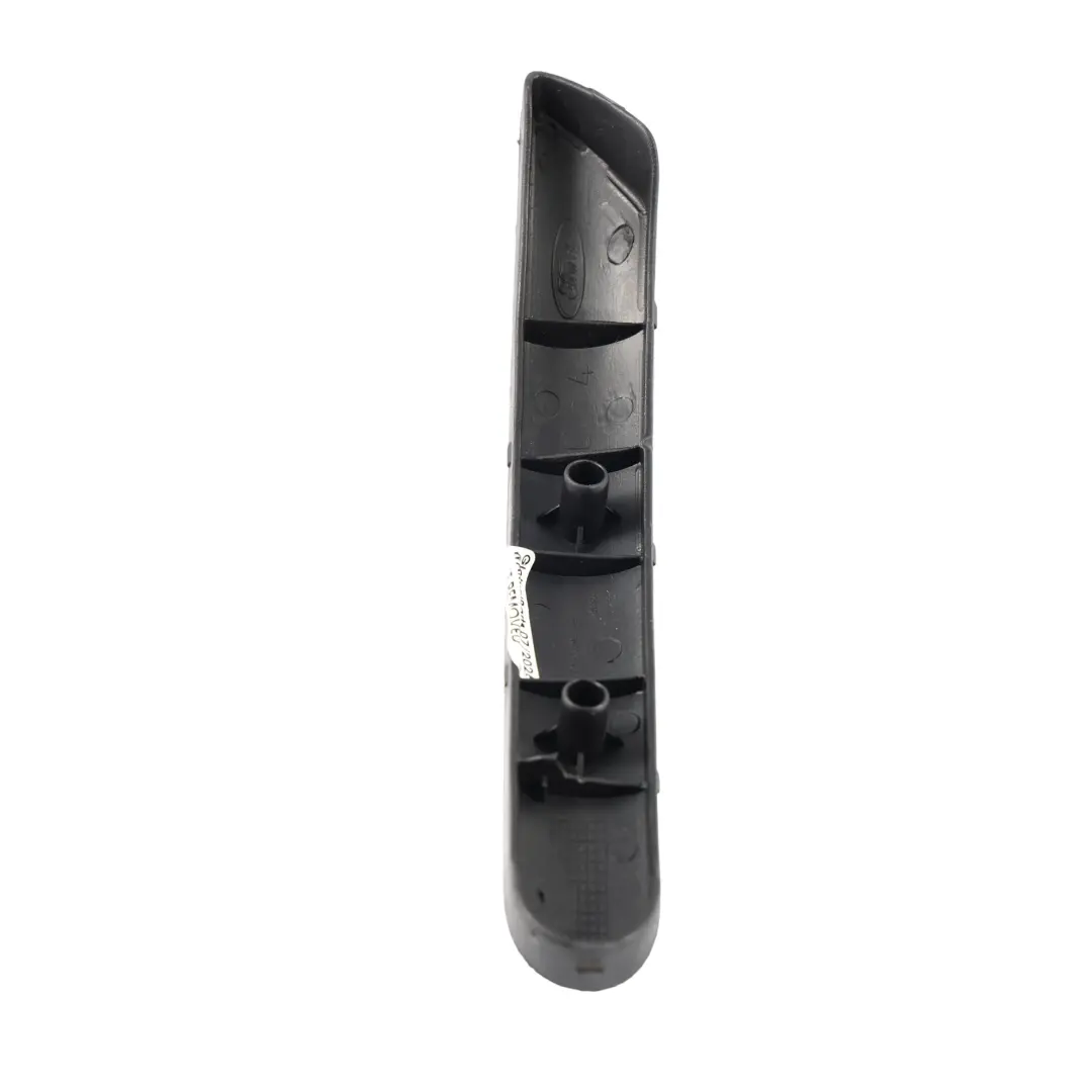 Uchwyt Drzwi Przedni Lewy Czarny do Ford Transit Connect o numerze 2T14-V24185-AD Ford Transit Connect Uchwyt Drzwi Przedni Lewy Czarny - SKU 2T14-V24185-AD - Numer Części 2T14-V24185-AD