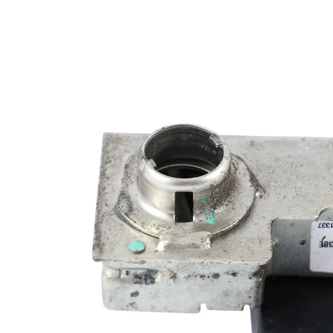 Verrou Serrure Porte Avant Droite pour Ford Transit Connect à propos du numéro de pièce 2T1A-V21812-BG Ford Transit Connect Verrou Serrure Porte Avant Droite - SKU 2T1A-V21812-BG - Numéro de pièce 2T1A-V21812-BG