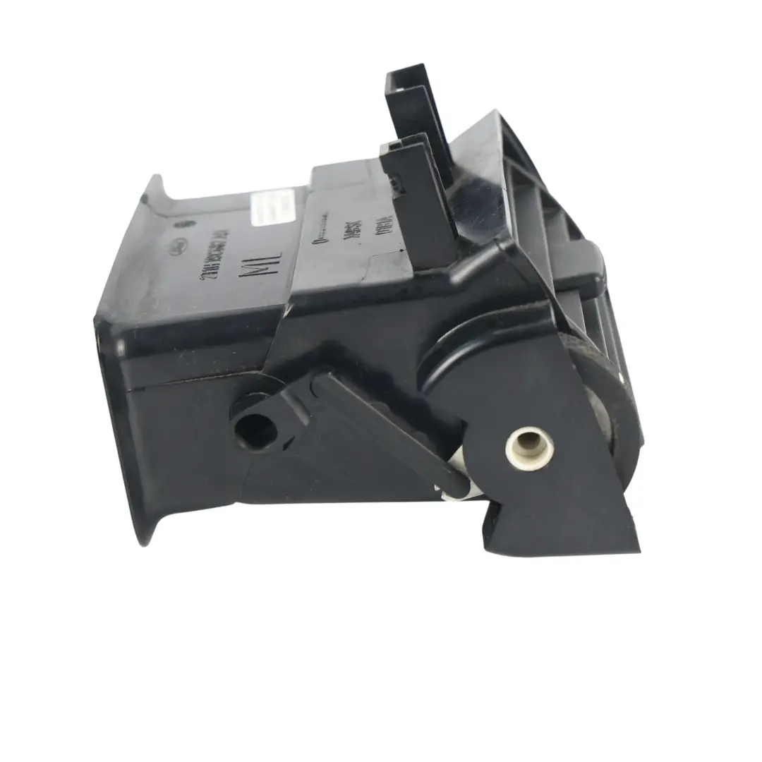 Nawiewnik Środkowy Przedni Lewy do Ford Transit Connect o numerze 2T1H-19C682-AD Ford Transit Connect Nawiewnik Środkowy Przedni Lewy - SKU 2T1H-19C682-AD - Numer Części 2T1H-19C682-AD