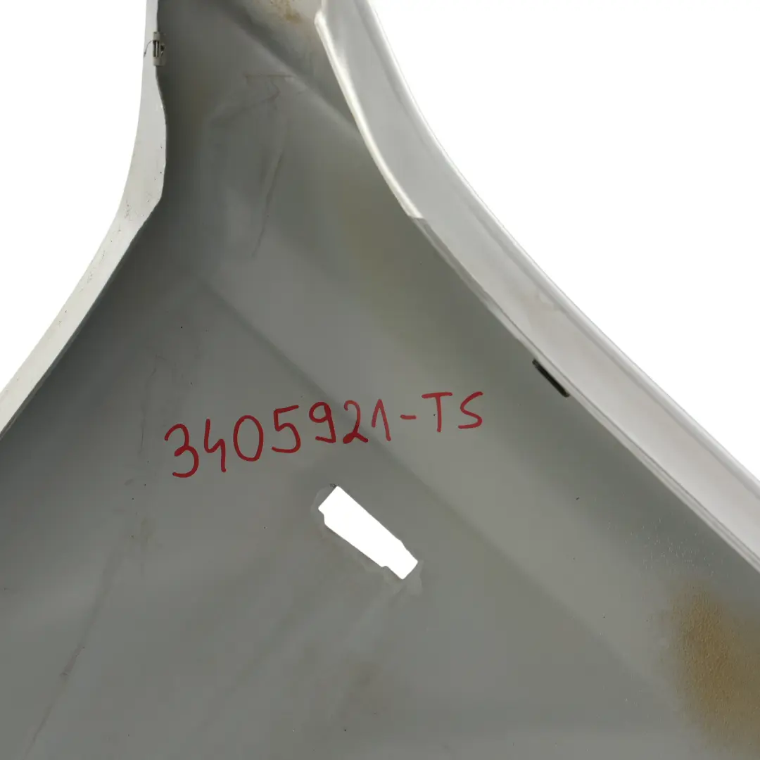 Side Panel Fender Wing Front Left N/S Titansilber Silver 354 to BMW X3 Series E83 with Part number 3405921 BMW X3 Series E83 Side Panel Fender Wing Front Left N/S Titansilber Silver 354 - SKU 3405921-TS - Part number 3405921