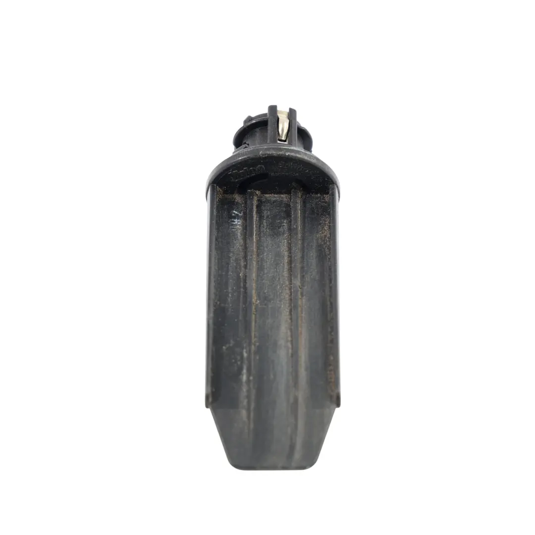 Indicator Bulb Socket Mount Bracket Holder to VW Volkswagen Passat B7 with Part number 3AA 953 123 VW Volkswagen Passat B7 Indicator Bulb Socket Mount Bracket Holder - SKU 3AA953123 - Part number 3AA 953 123