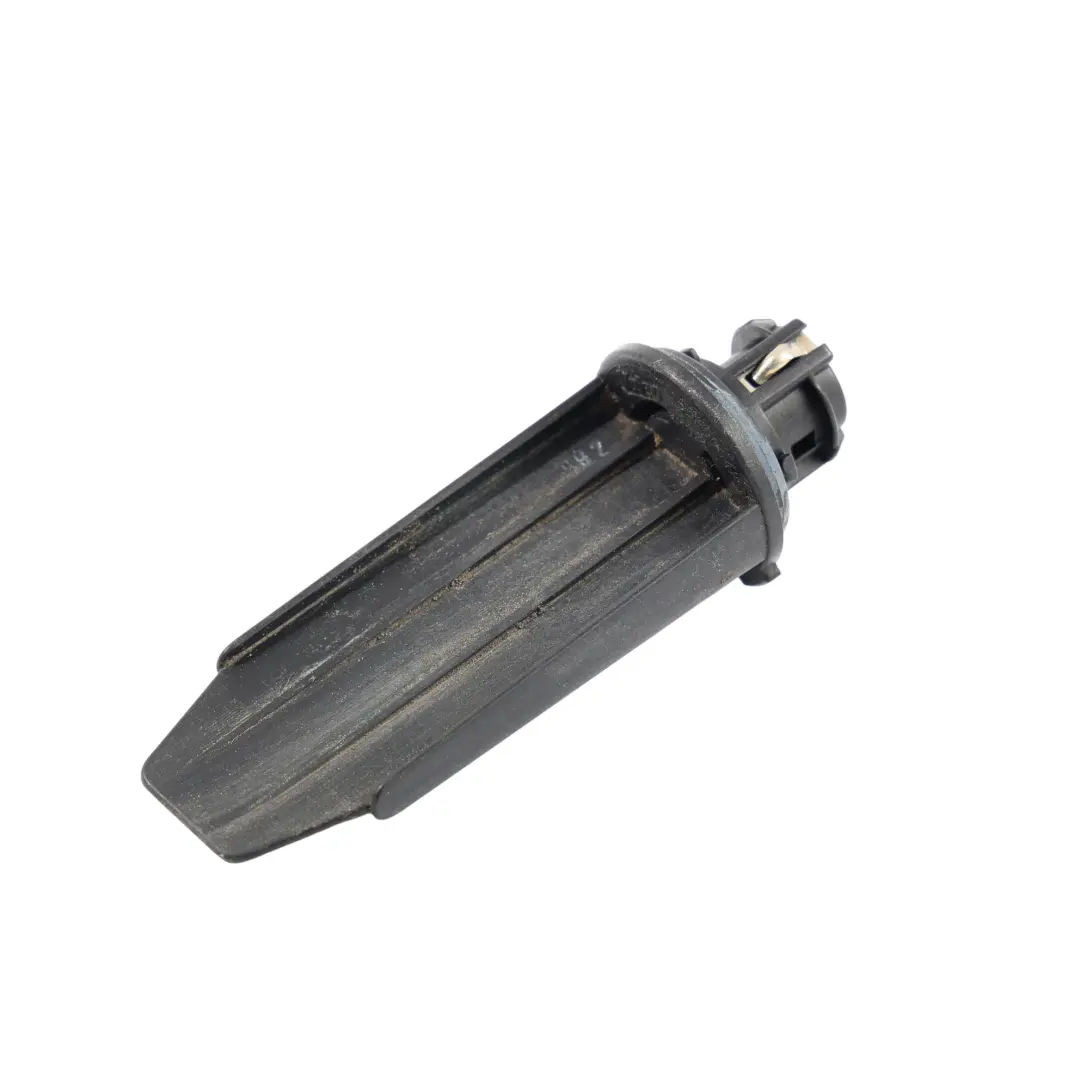 Volkswagen Passat B7 Supporto Porta Lampada Freccia - SKU 3AA953123 - Numero di parte 3AA 953 123