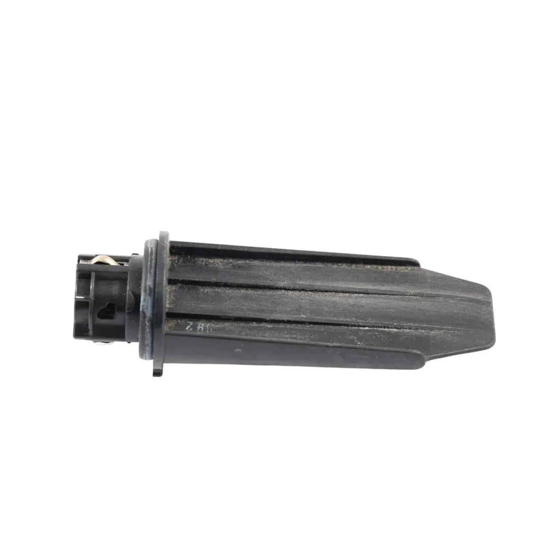 Indicator Bulb Socket Mount Bracket Holder to VW Volkswagen Passat B7 with Part number 3AA 953 123 VW Volkswagen Passat B7 Indicator Bulb Socket Mount Bracket Holder - SKU 3AA953123 - Part number 3AA 953 123