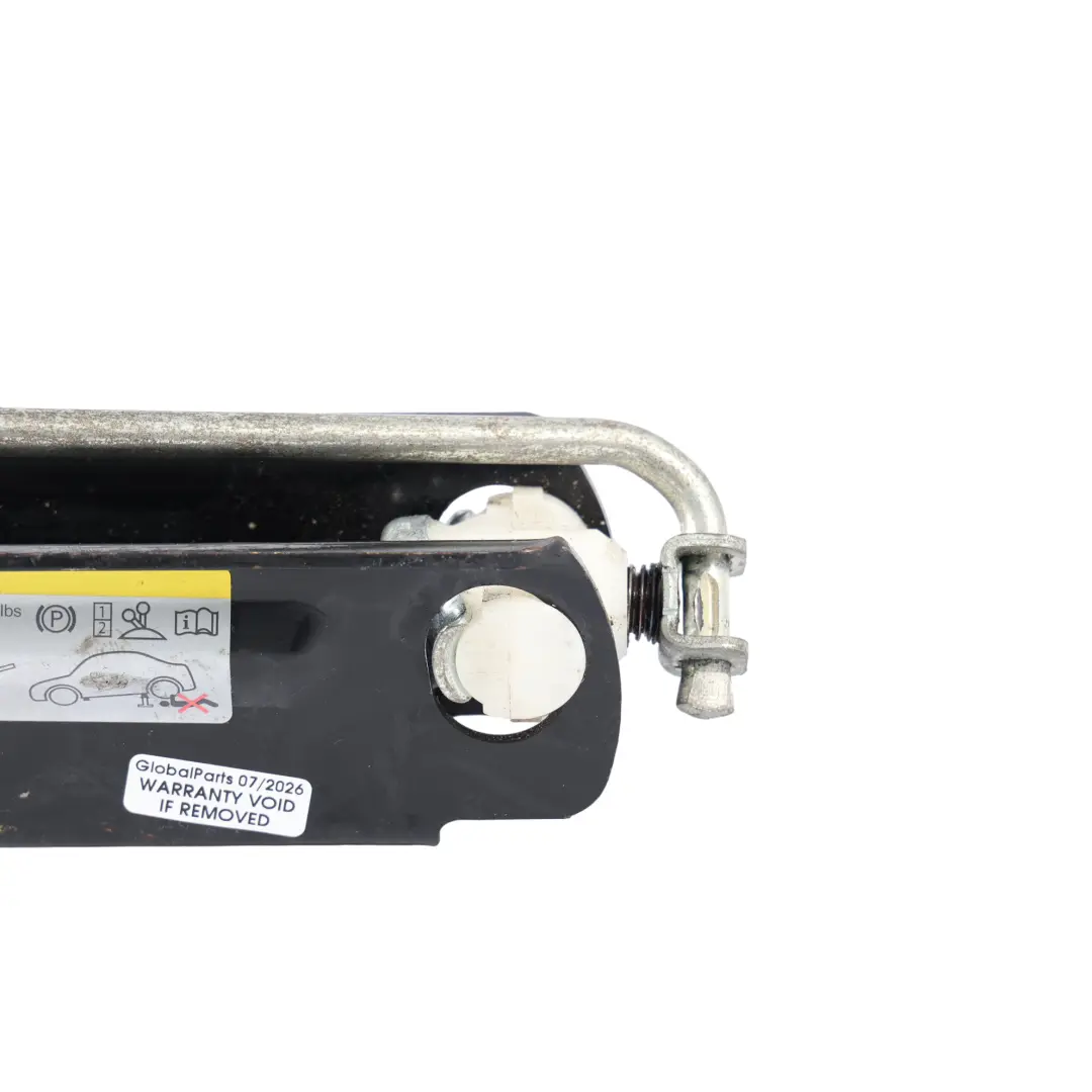Lifting Jack Tool to Volkswagen Passat CC B7 Wheel with Part number 3AA011031B Volkswagen Passat CC B7 Wheel Lifting Jack Tool - SKU 3AA011031B - Part number 3AA011031B