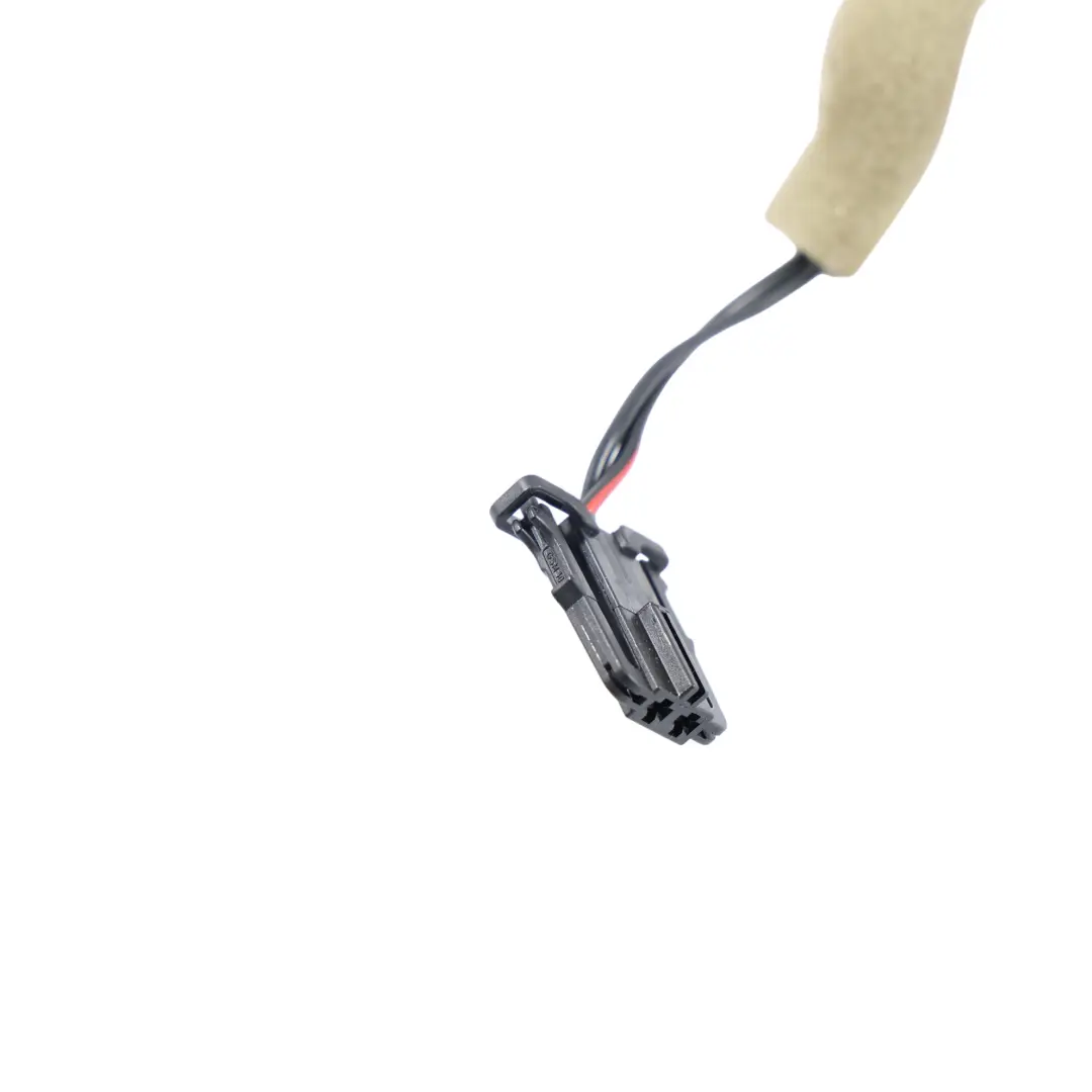 Altavoz Tweeter Puerta Delantero Derecho para Volkswagen Passat B7 con número de pieza 3AA837994B Volkswagen Passat B7 Altavoz Tweeter Puerta Delantero Derecho - SKU 3AA837994B - Número de pieza 3AA837994B