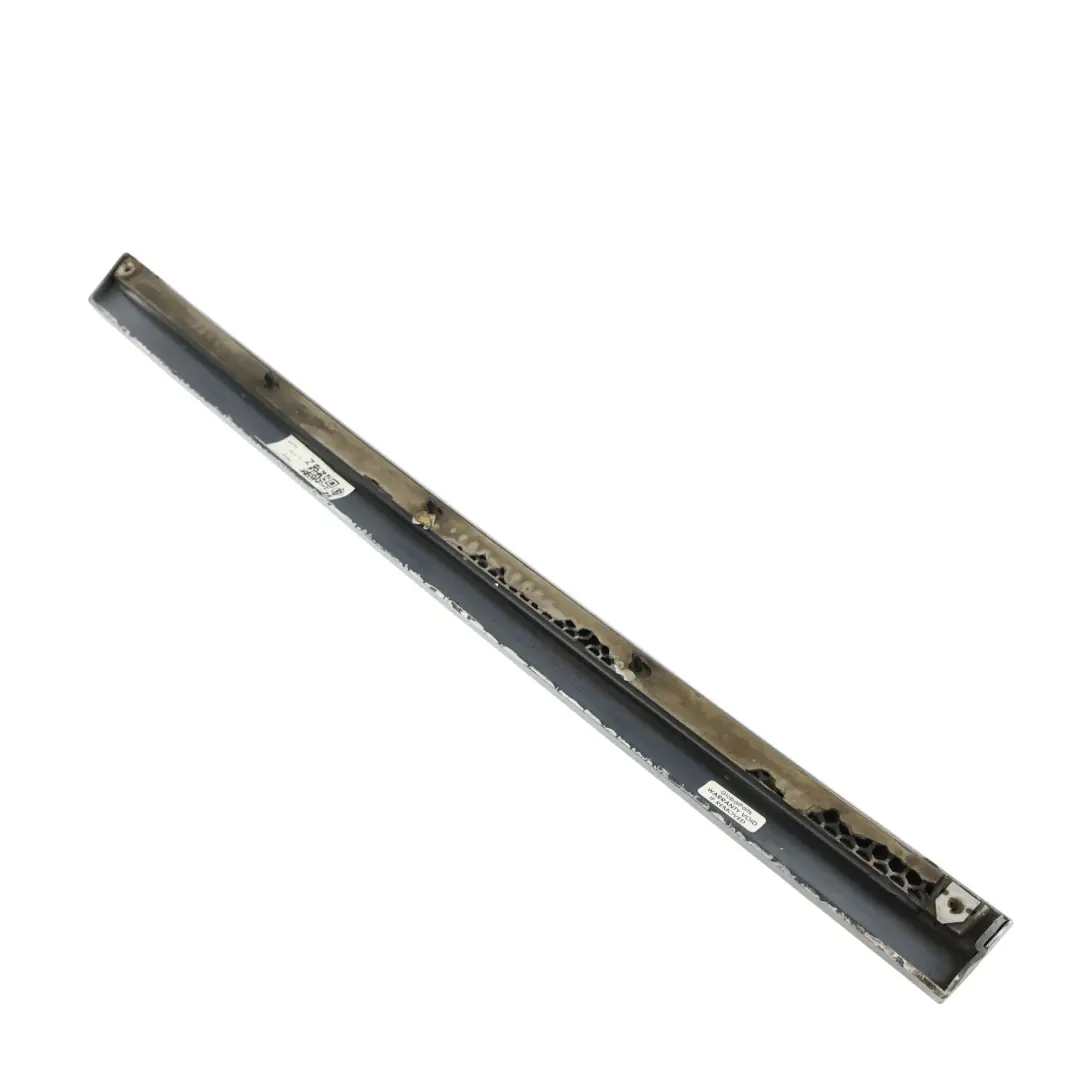 Volkswagen Passat B7 Listwa Drzwi Tylna Lewa Srebrny Reflex A7W - SKU 3AA854949A-RES - Numer Części 3AA854949A