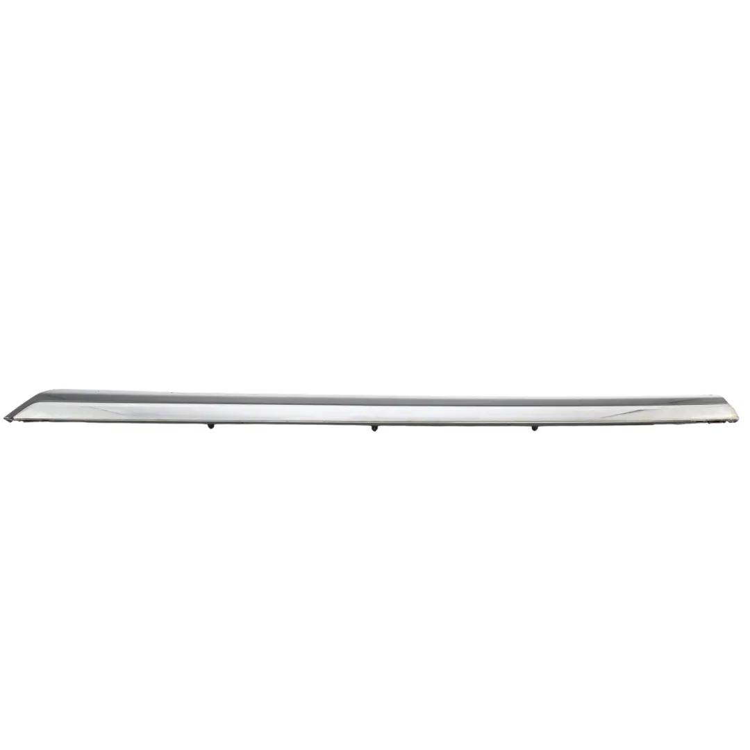 Listwa Tylnych Drzwi Lewa Szary Urano I7F do Volkswagen Passat B7 o numerze 3AA854949A Volkswagen Passat B7 Listwa Tylnych Drzwi Lewa Szary Urano I7F - SKU 3AA854949A-URG - Numer Części 3AA854949A