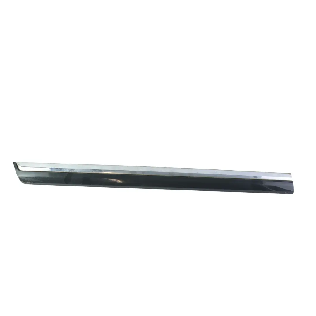 Volkswagen Passat B7 Modanatura Porta Post. Destra Grigio Urano I7F - SKU 3AA854950A-URG - Numero di parte 3AA854950A