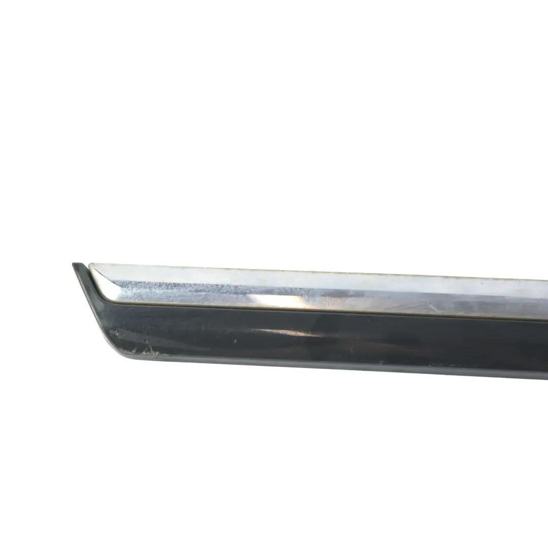 Volkswagen Passat B7 Modanatura Porta Post. Destra Grigio Urano I7F - SKU 3AA854950A-URG - Numero di parte 3AA854950A