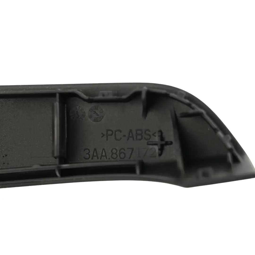 Uchwyt Boczka Drzwi Przedni Prawy do Volkswagen Passat B7 o numerze 3AA867172 Volkswagen Passat B7 Uchwyt Boczka Drzwi Przedni Prawy - SKU 3AA867172 - Numer Części 3AA867172