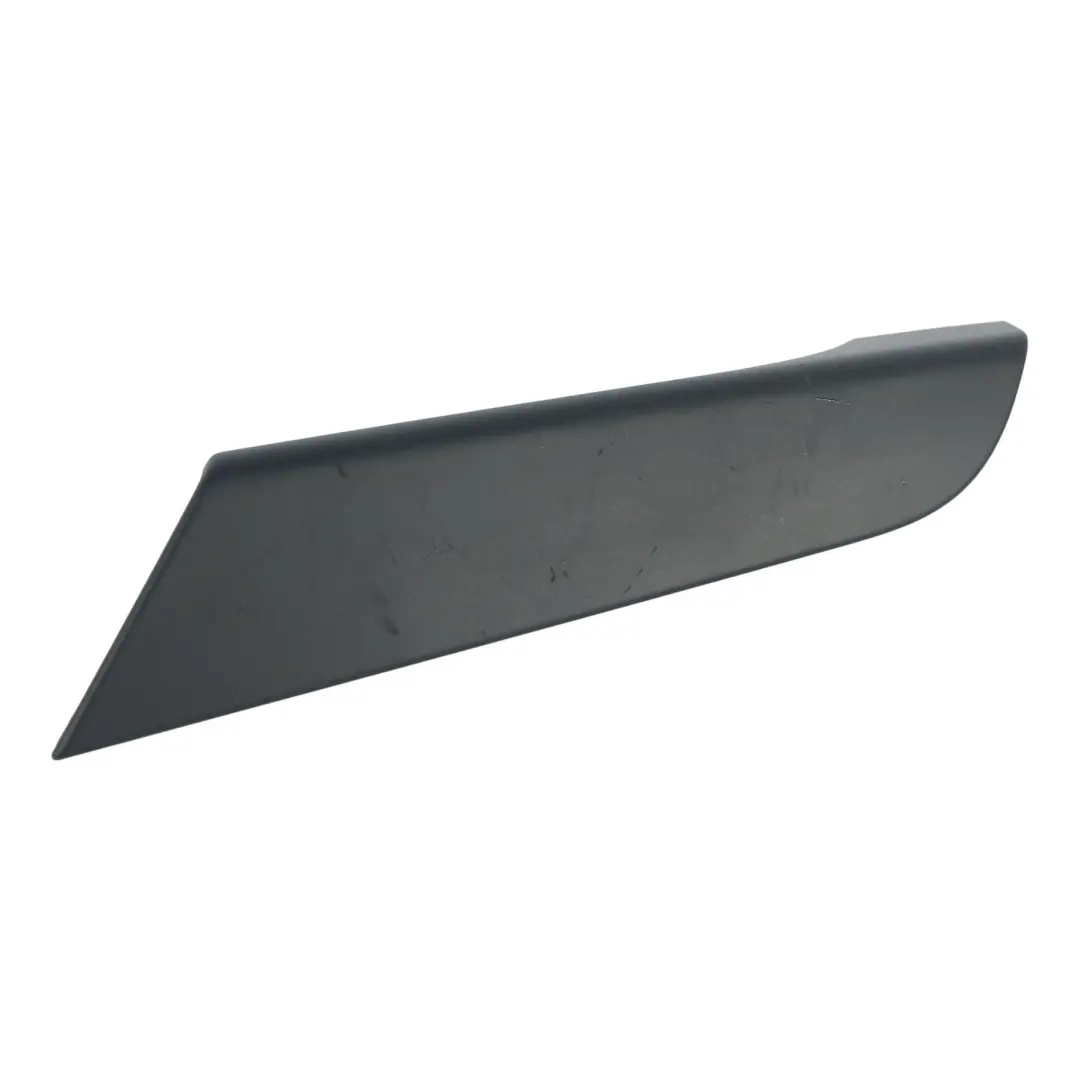 Osłona Klamki Drzwi Tylny Prawy do Volkswagen Passat B7 o numerze 3AA867372 Volkswagen Passat B7 Osłona Klamki Drzwi Tylny Prawy - SKU 3AA867372 - Numer Części 3AA867372