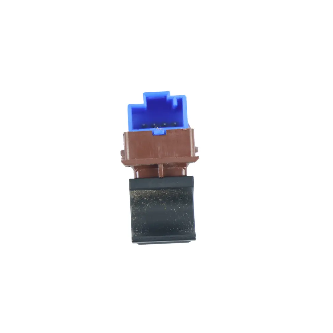 Interruptor Botón Apertura Maletero 2.0 TDI para Volkswagen Passat B7 con número de pieza 3AA959831 Volkswagen Passat B7 Interruptor Botón Apertura Maletero 2.0 TDI - SKU 3AA959831 - Número de pieza 3AA959831