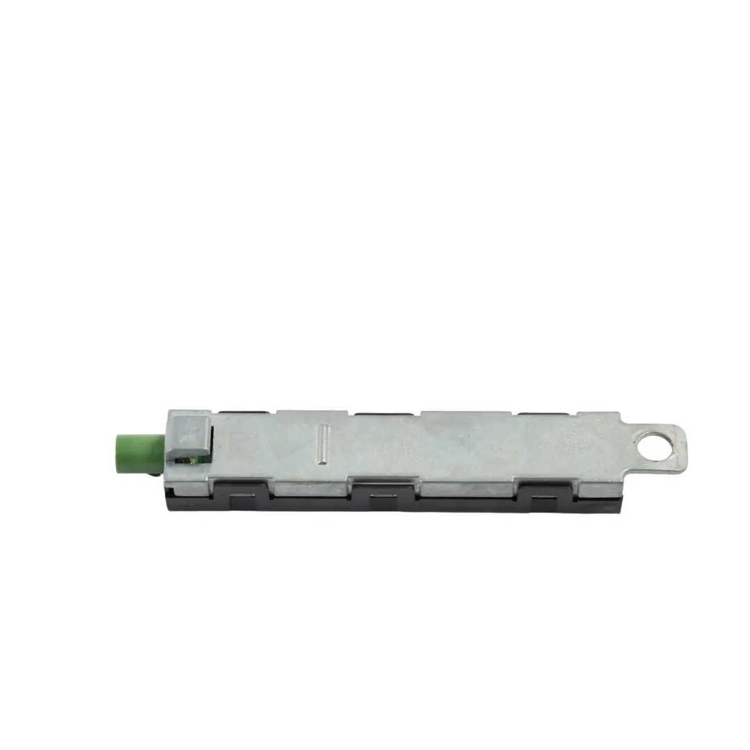 Amplificateur Antenne Unité Droit pour Volkswagen Passat B7 à propos du numéro de pièce 3AF035552M Volkswagen Passat B7 Amplificateur Antenne Unité Droit - SKU 3AF035552M - Numéro de pièce 3AF035552M