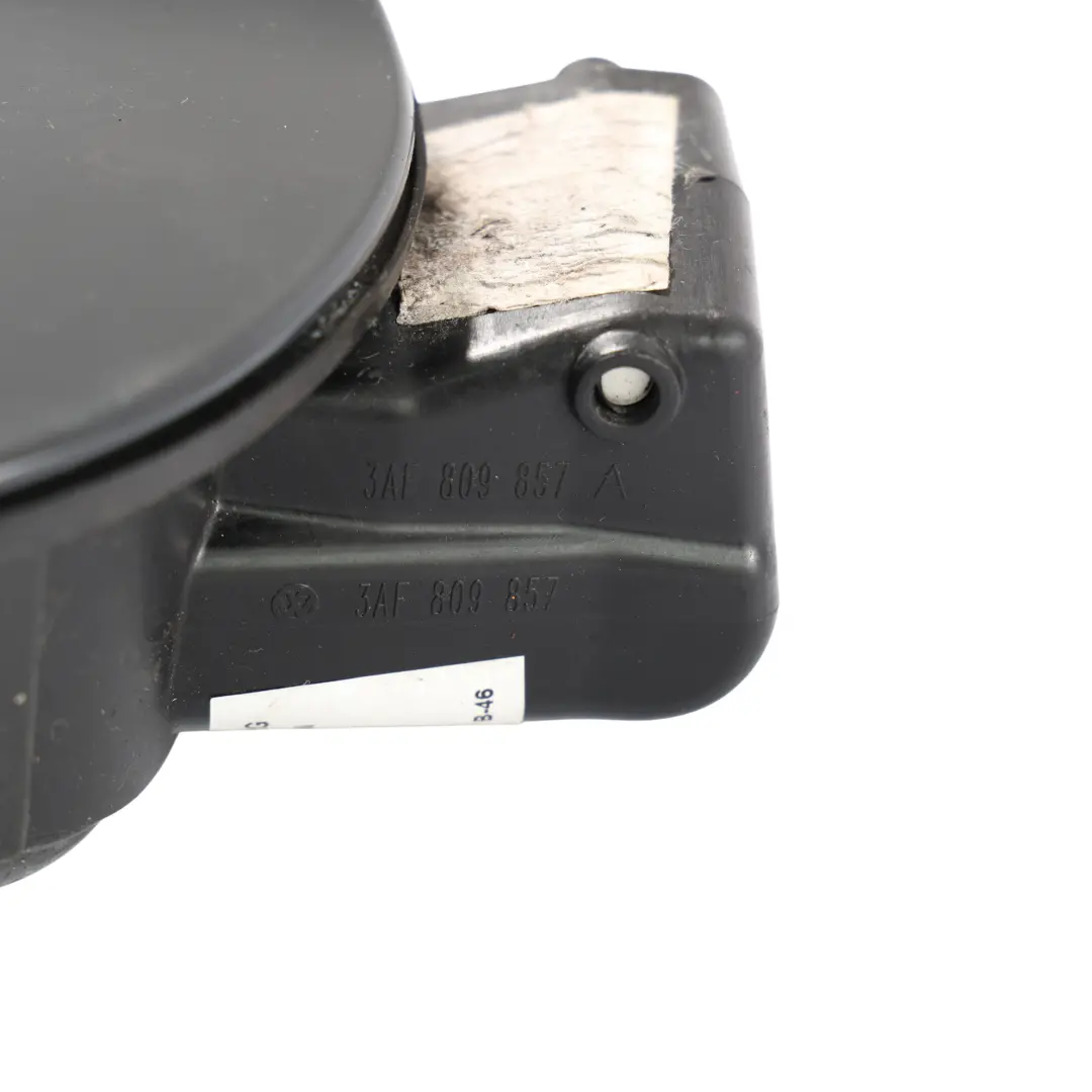 Volkswagen Passat B7 Tapa Combustible Gris Urano I7F - SKU 3AF809857-URG - Número de pieza 3AF809857