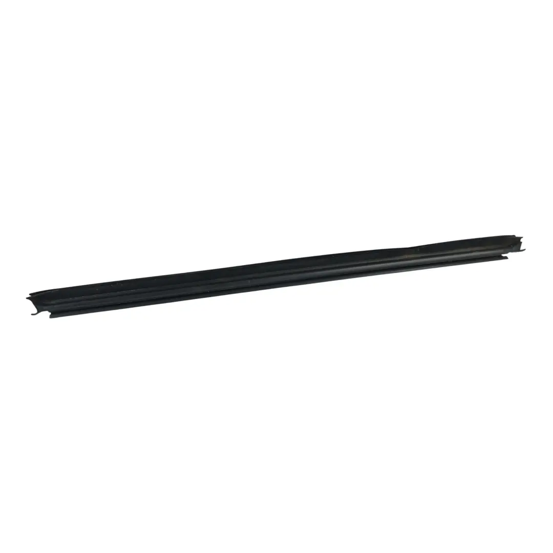 Volkswagen Passat B7 Guarnizione Finestrino Porta Post Inf Destra - SKU 3AF839472A - Numero di parte 3AF839472A