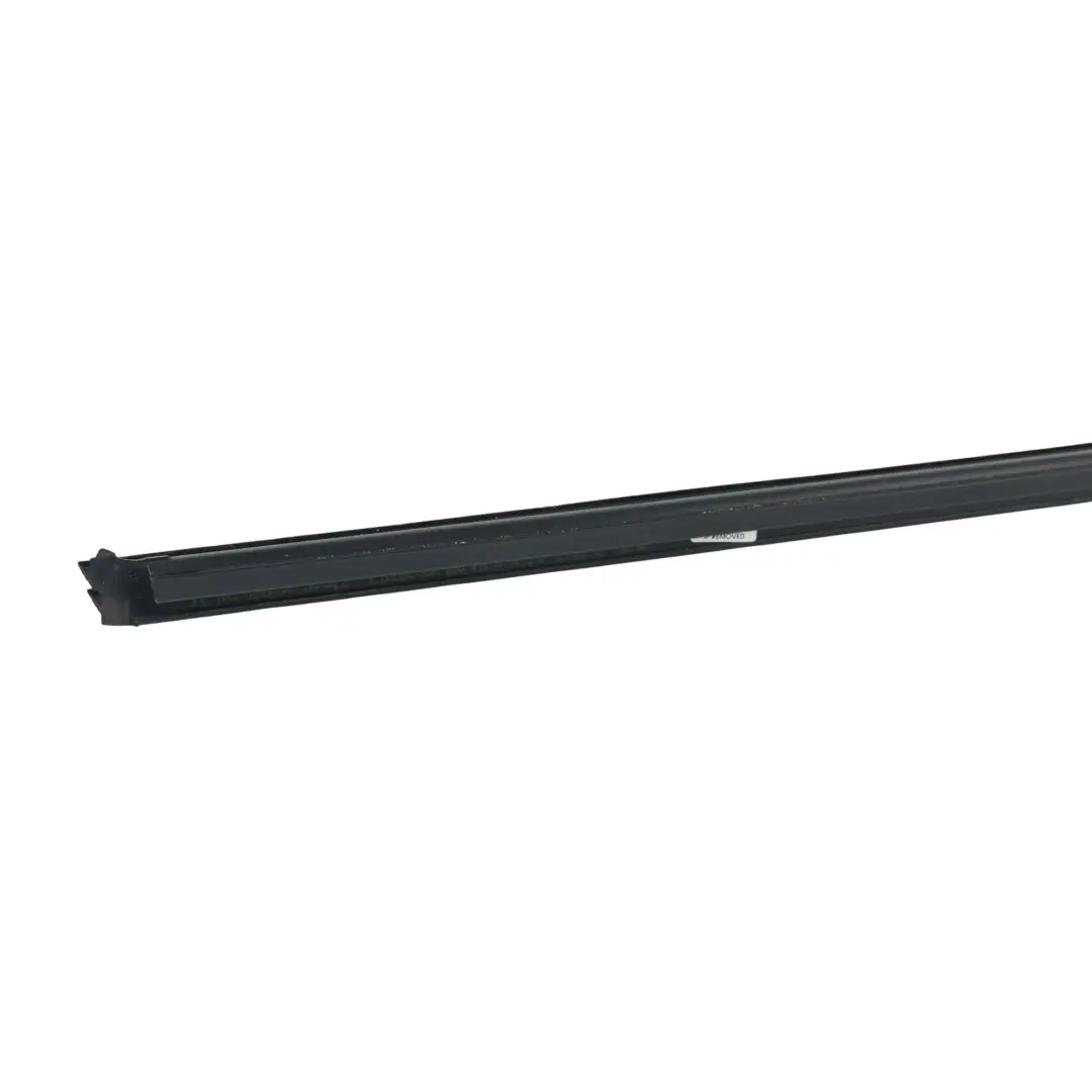 Junta Ventana Puerta Trasera Inferior Derecha para Volkswagen Passat B7 con número de pieza 3AF839472A Volkswagen Passat B7 Junta Ventana Puerta Trasera Inferior Derecha - SKU 3AF839472A - Número de pieza 3AF839472A
