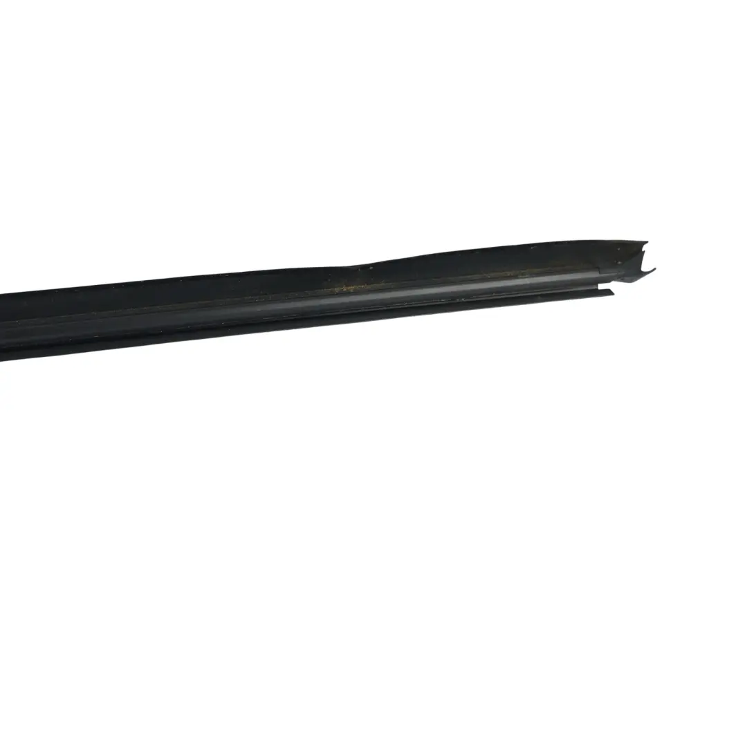 Volkswagen Passat B7 Junta Ventana Puerta Trasera Inferior Derecha - SKU 3AF839472A - Número de pieza 3AF839472A