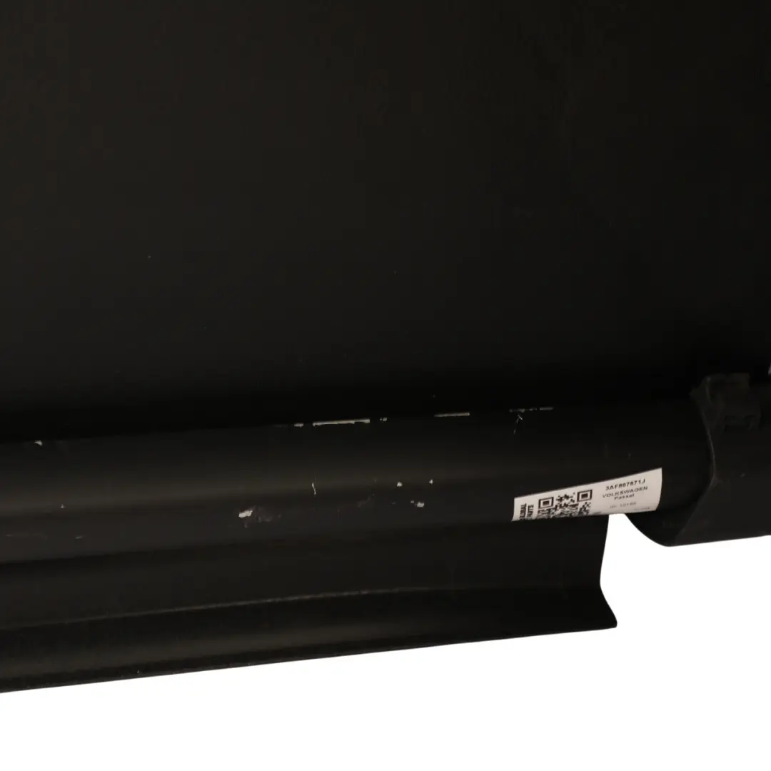 Parcel Shelf Roller Blind Loading Cover to Volkswagen Passat B7 with Part number 3AF867871J Volkswagen Passat B7 Parcel Shelf Roller Blind Loading Cover - SKU 3AF867871J - Part number 3AF867871J
