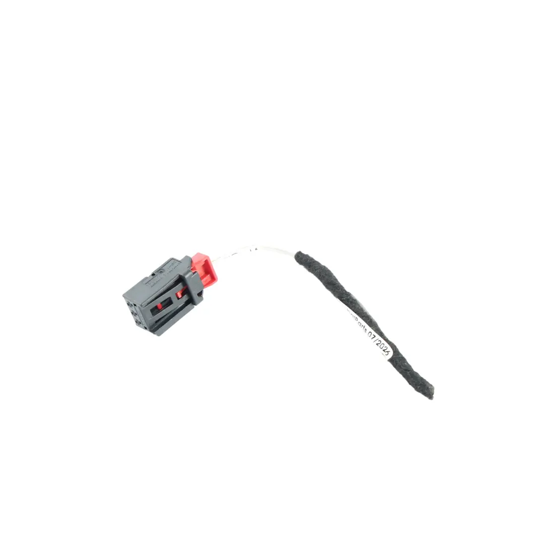 Wiązka Lampy Tylnej Wewnętrznej Lewa do Volkswagen Passat B7 o numerze 3AF945093C Volkswagen Passat B7 Wiązka Lampy Tylnej Wewnętrznej Lewa - SKU 3AF945093C-2 - Numer Części 3AF945093C