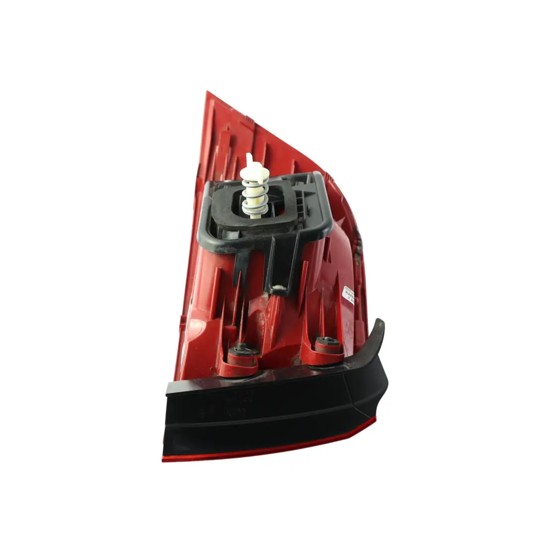 Tail Light Lamp Rear Right O/S to Volkswagen Passat B7 Estate with Part number 3AF945096E Volkswagen Passat B7 Estate Tail Light Lamp Rear Right O/S - SKU 3AF945096E - Part number 3AF945096E