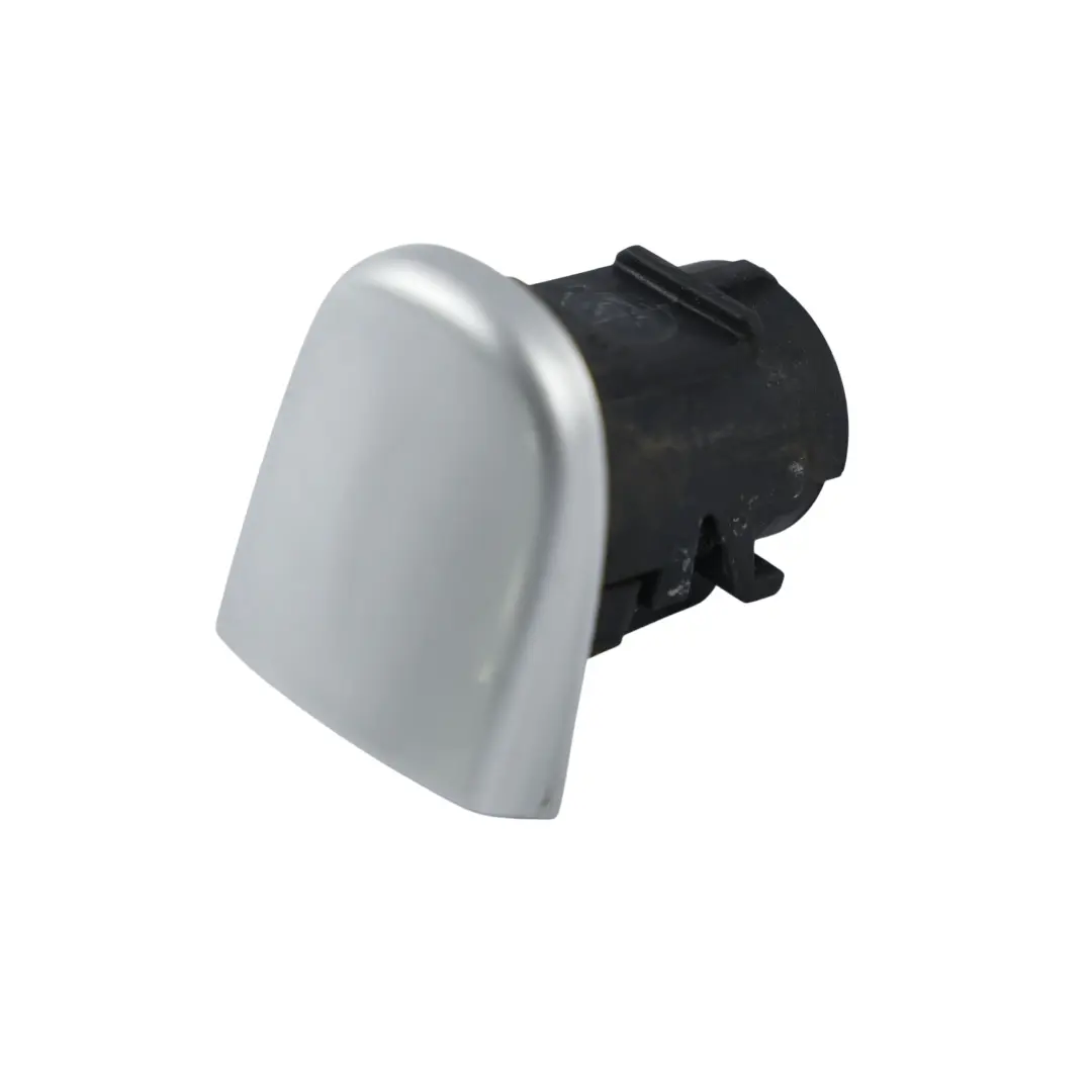 Coppa Maniglia Porta Post. Sinistra Argento Ghiaccio X7W per Audi TT 8J con numero di parte 3B4839879A Audi TT 8J Coppa Maniglia Porta Post. Sinistra Argento Ghiaccio X7W - SKU 3B4839879A-ICS - Numero di parte 3B4839879A