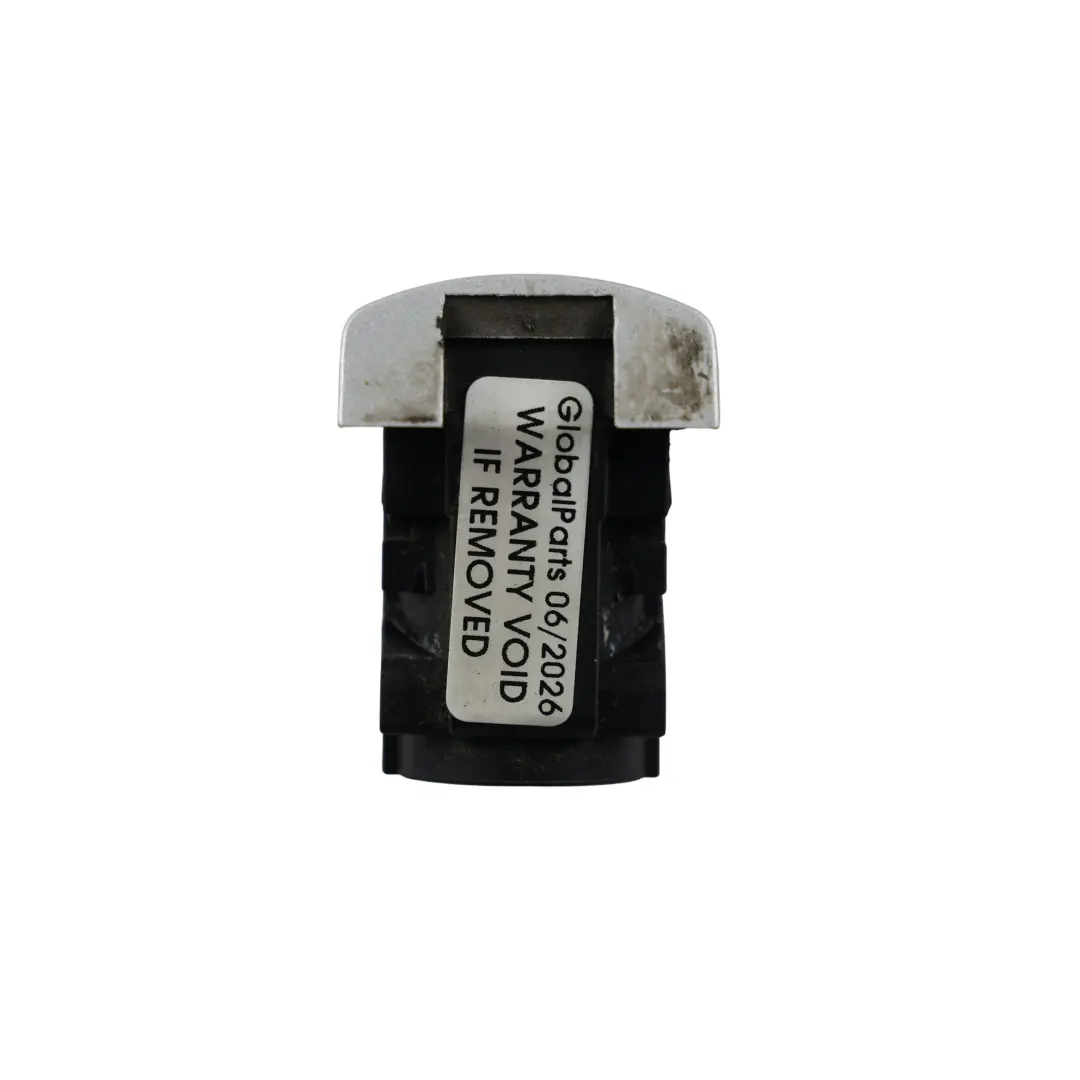 Coppa Maniglia Porta Post. Sinistra Argento Ghiaccio X7W per Audi TT 8J con numero di parte 3B4839879A Audi TT 8J Coppa Maniglia Porta Post. Sinistra Argento Ghiaccio X7W - SKU 3B4839879A-ICS - Numero di parte 3B4839879A