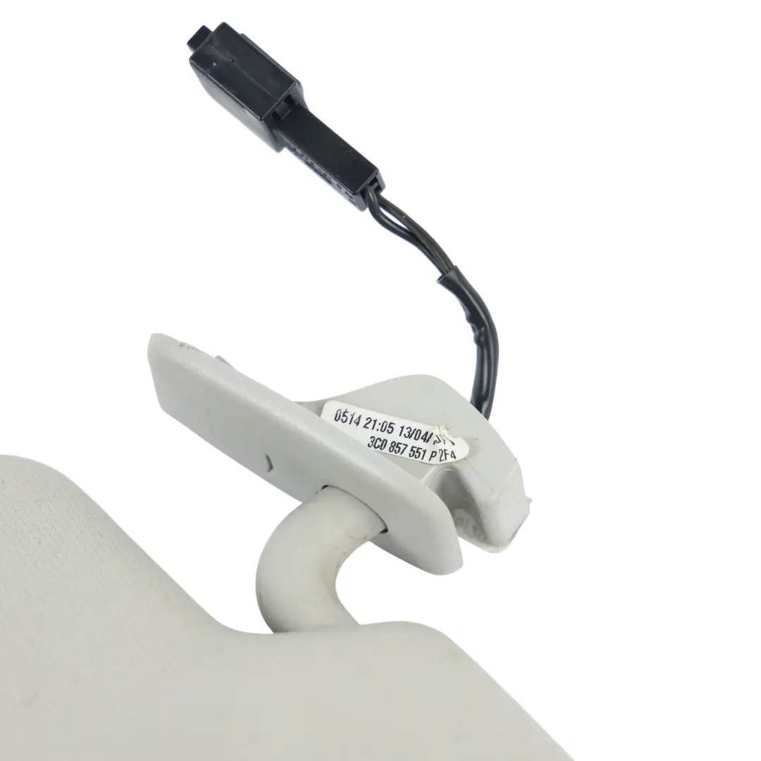 Osłona Przeciwsłoneczna Lewa Szara do Volkswagen Passat B7 o numerze 3C0857551P Volkswagen Passat B7 Osłona Przeciwsłoneczna Lewa Szara - SKU 3C0857551P - Numer Części 3C0857551P