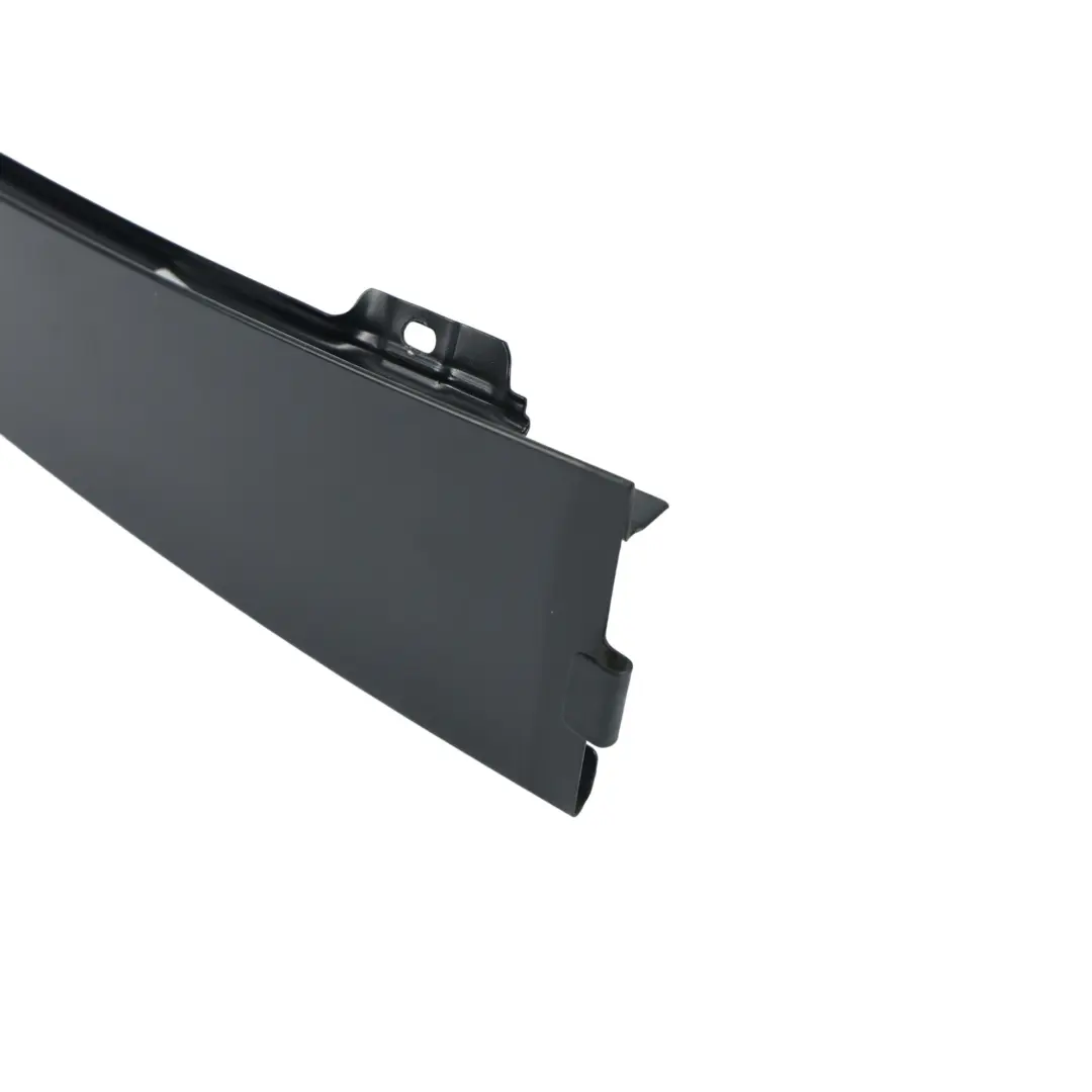 Listwa Ramki Panelu Okna Przednia Prawa do Volkswagen Passat B6 o numerze 3C4837902B Volkswagen Passat B6 Listwa Ramki Panelu Okna Przednia Prawa - SKU 3C4837902B - Numer Części 3C4837902B