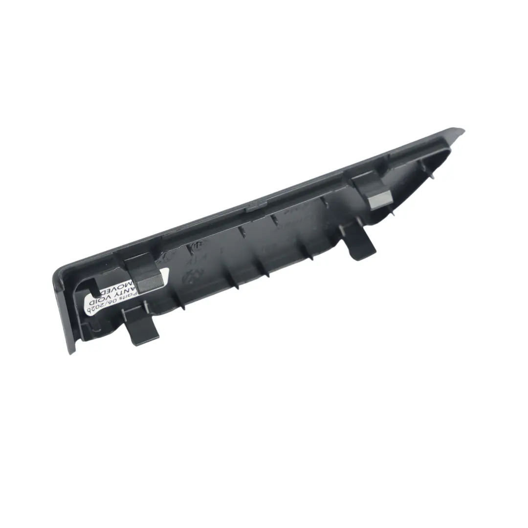 Cubierta Panel Cenicero Trasero Derecho para Volkswagen Passat CC con número de pieza 3C4857186 Volkswagen Passat CC Cubierta Panel Cenicero Trasero Derecho - SKU 3C4857186 - Número de pieza 3C4857186