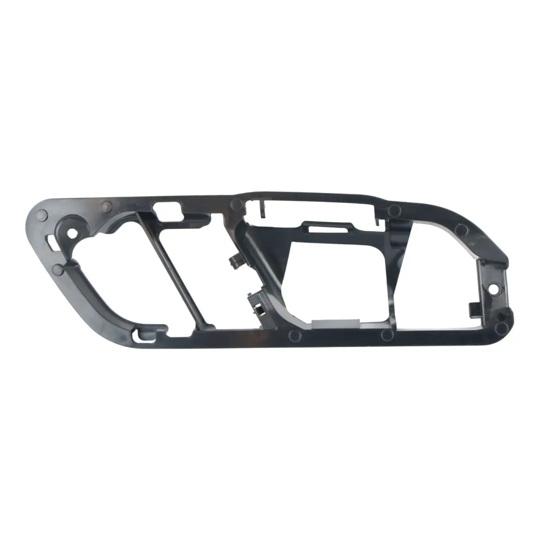 Soporte Manija Puerta Interior Derecha para Volkswagen Passat CC con número de pieza 3C8837198C Volkswagen Passat CC Soporte Manija Puerta Interior Derecha - SKU 3C8837198C - Número de pieza 3C8837198C
