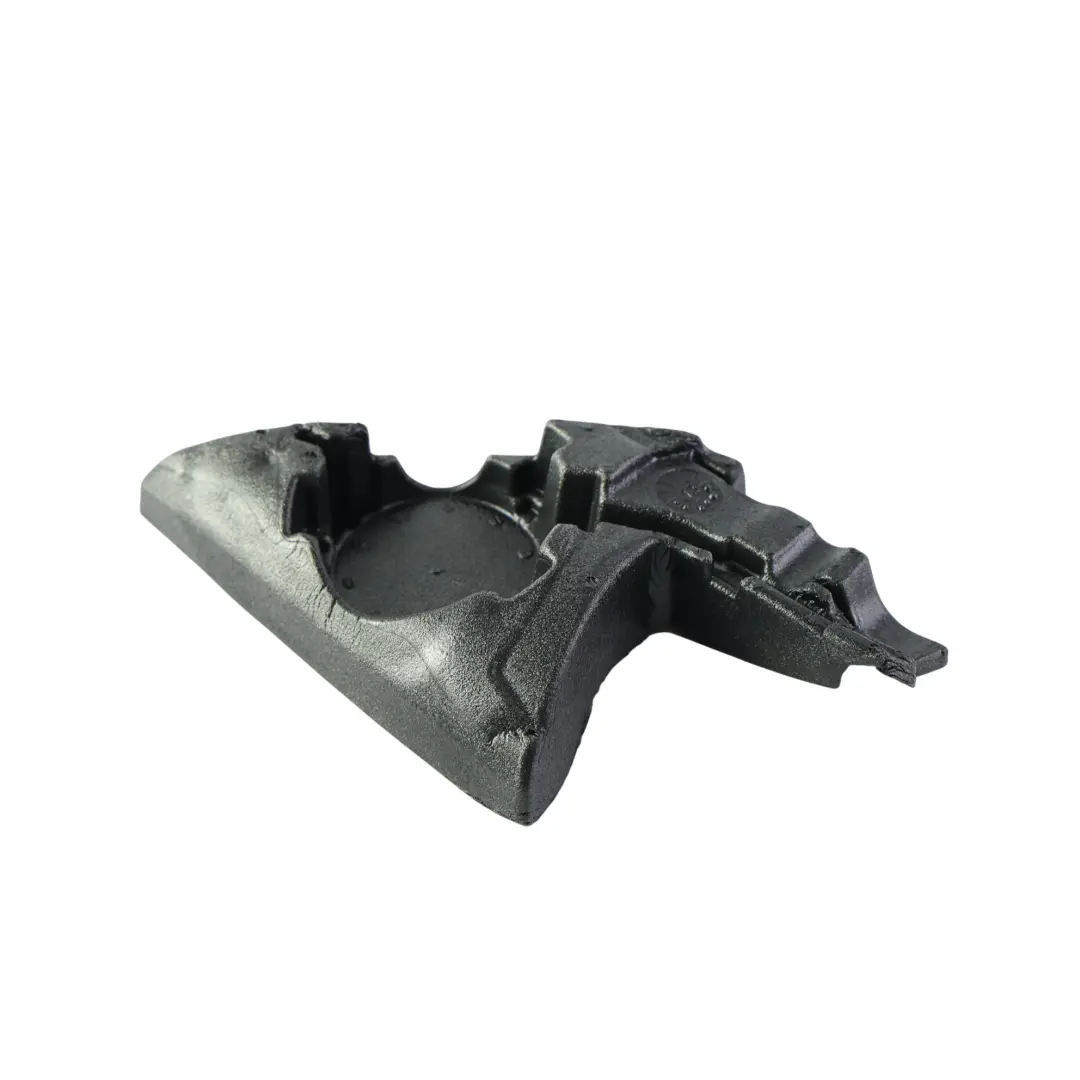 Osłona Trójkąta Głośnika Drzwi Lewa do Volkswagen Passat CC o numerze 3C8837985B Volkswagen Passat CC Osłona Trójkąta Głośnika Drzwi Lewa - SKU 3C8837985B - Numer Części 3C8837985B