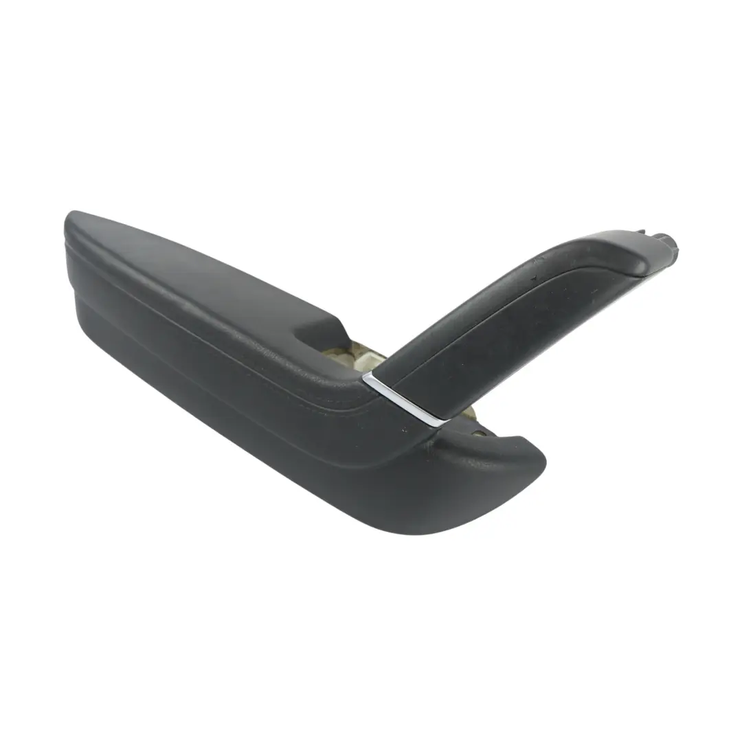 Cache Accoudoir Porte Arrière Gauche Noir pour Volkswagen Passat CC à propos du numéro de pièce 3C8867363D Volkswagen Passat CC Cache Accoudoir Porte Arrière Gauche Noir - SKU 3C8867363D - Numéro de pièce 3C8867363D