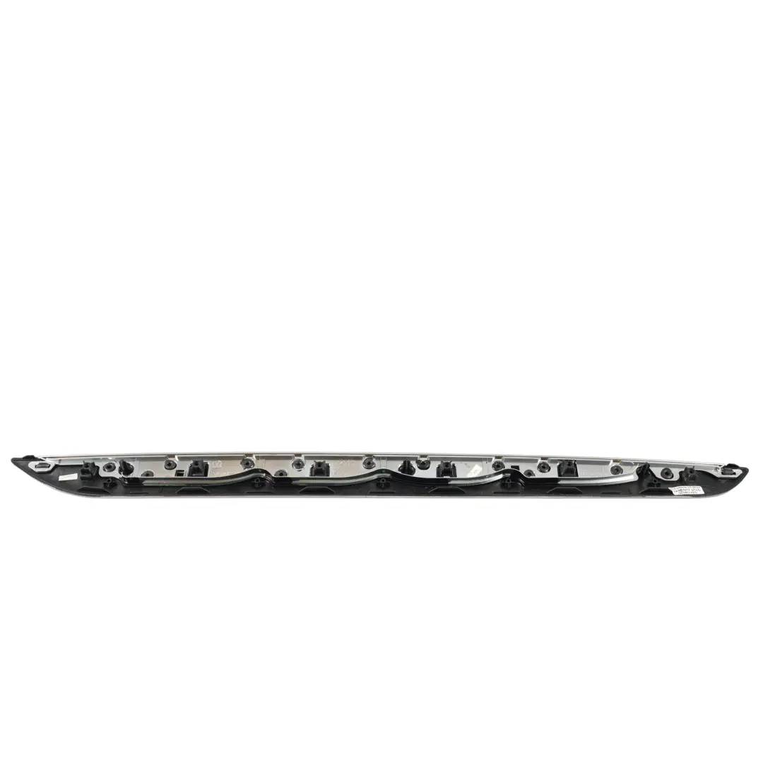 Panel Moldura Puerta Delantera Izquierda para Volkswagen Passat CC con número de pieza 3C8867409AA Volkswagen Passat CC Panel Moldura Puerta Delantera Izquierda - SKU 3C8867409AA - Número de pieza 3C8867409AA