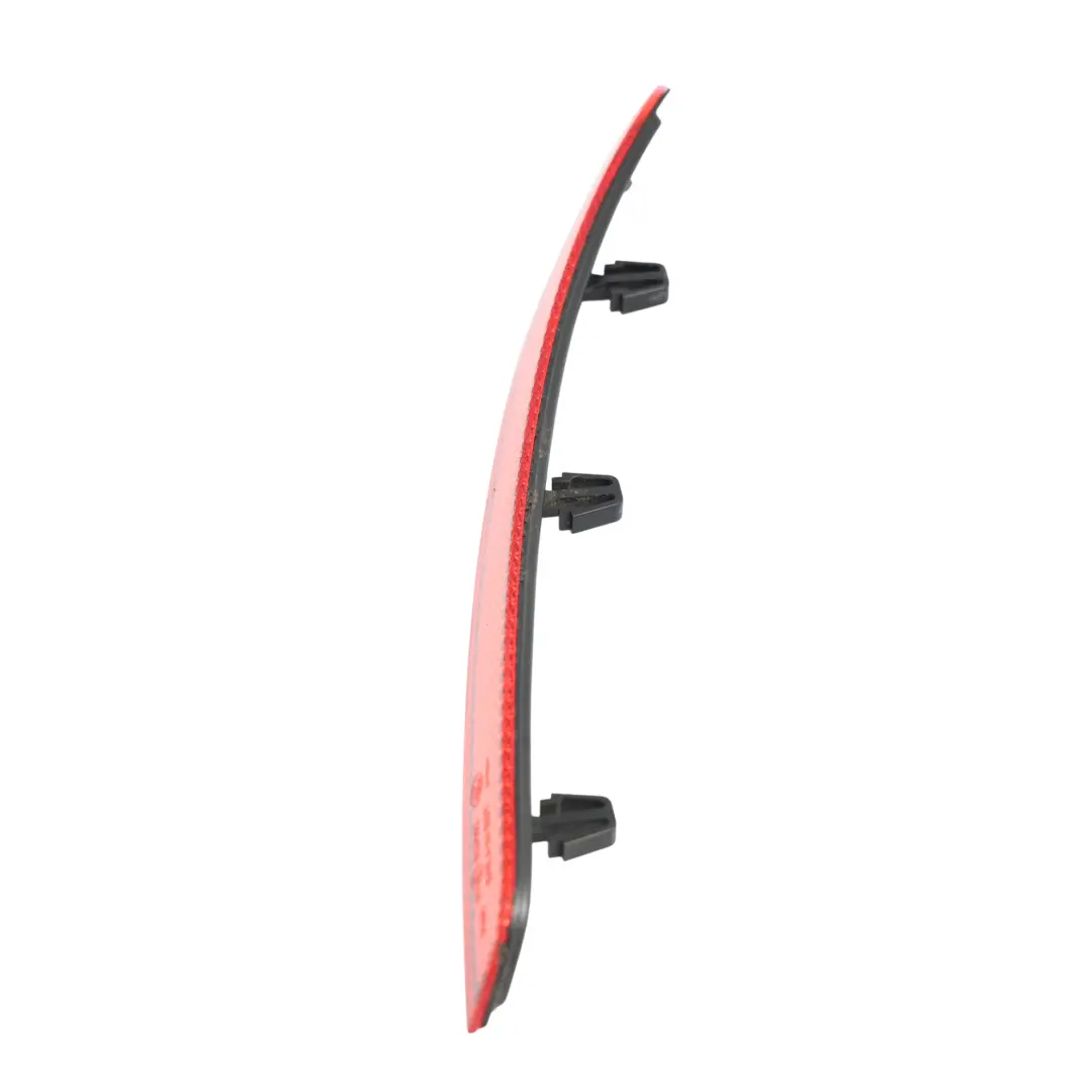 Volkswagen Passat CC Reflector Parachoques Trasero Derecho - SKU 3C8945106D - Número de pieza 3C8945106D