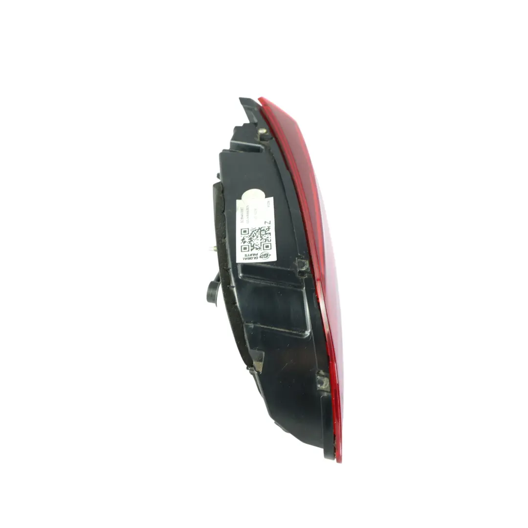 Volkswagen Passat CC Luz Trasera Interior Portón Derecha - SKU 3C8945308T - Número de pieza 3C8945308T