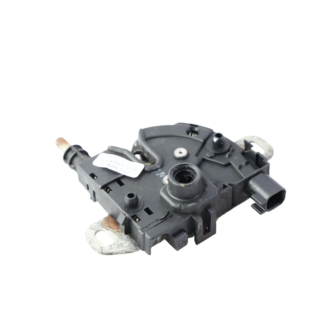 Przedni Zamek Maski do Ford Focus Titanium o numerze 3M51-1670G-BC Ford Focus Titanium Przedni Zamek Maski - SKU 3M51-16700-BC - Numer Części 3M51-1670G-BC
