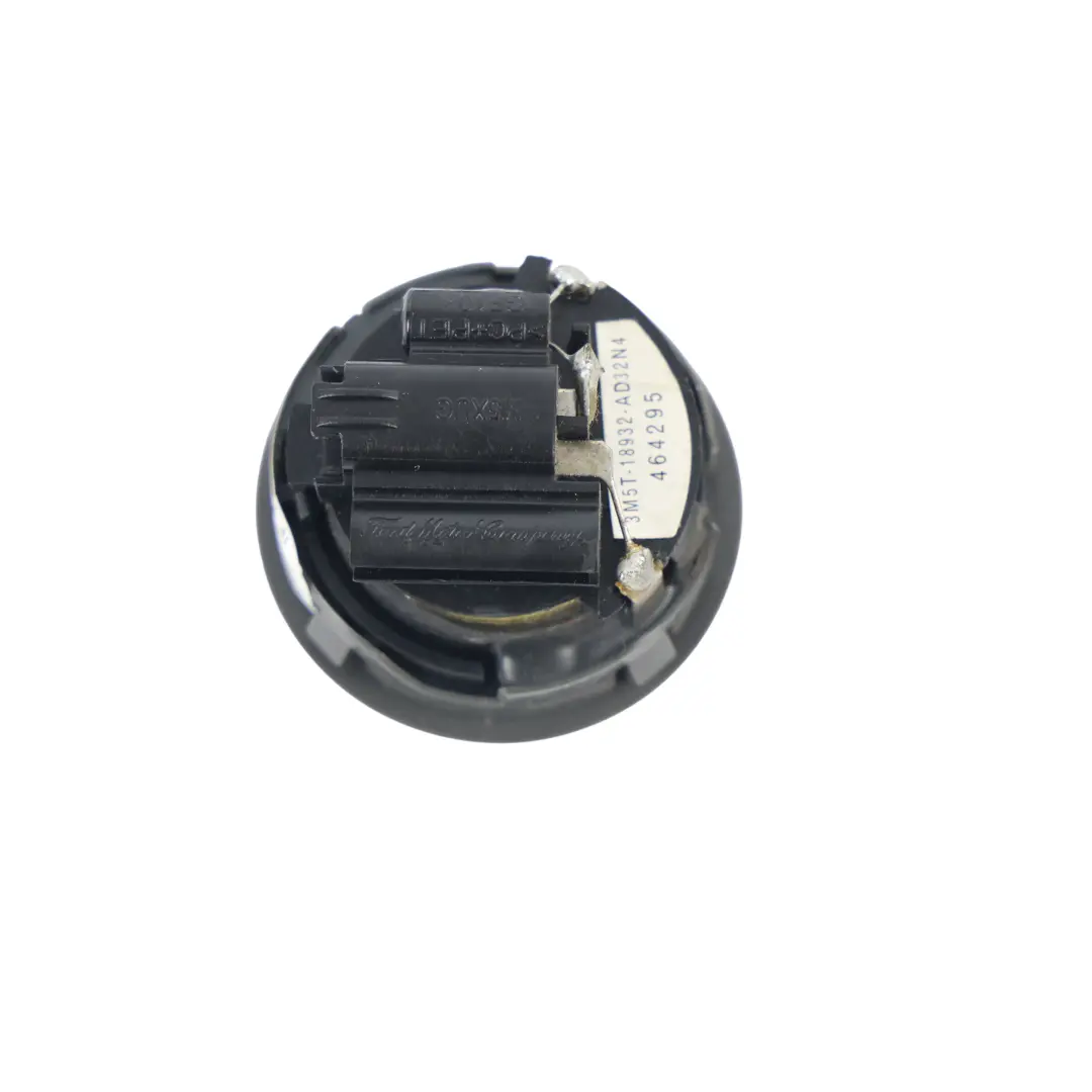Griglia Altoparlante Post. Sin. Des. per Ford Focus Titanium con numero di parte 3M5T-18932-AD Ford Focus Titanium Griglia Altoparlante Post. Sin. Des. - SKU 3M5T-18932-AD - Numero di parte 3M5T-18932-AD
