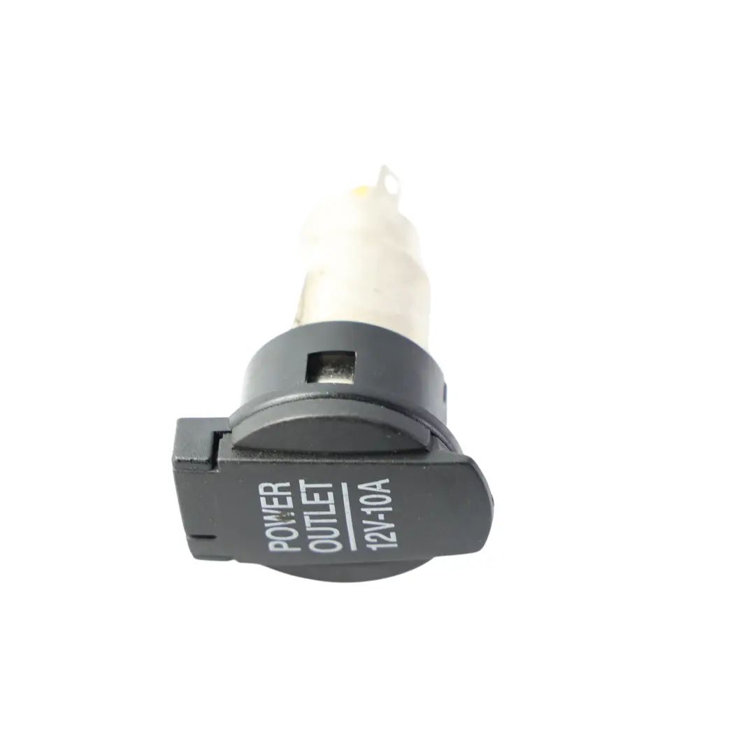 Toma Corriente Enchufe Receptáculo 12V 10A para Ford Focus Titanium con número de pieza 3N11-19N236-AA Ford Focus Titanium Toma Corriente Enchufe Receptáculo 12V 10A - SKU 3N11-19N236-AA - Número de pieza 3N11-19N236-AA