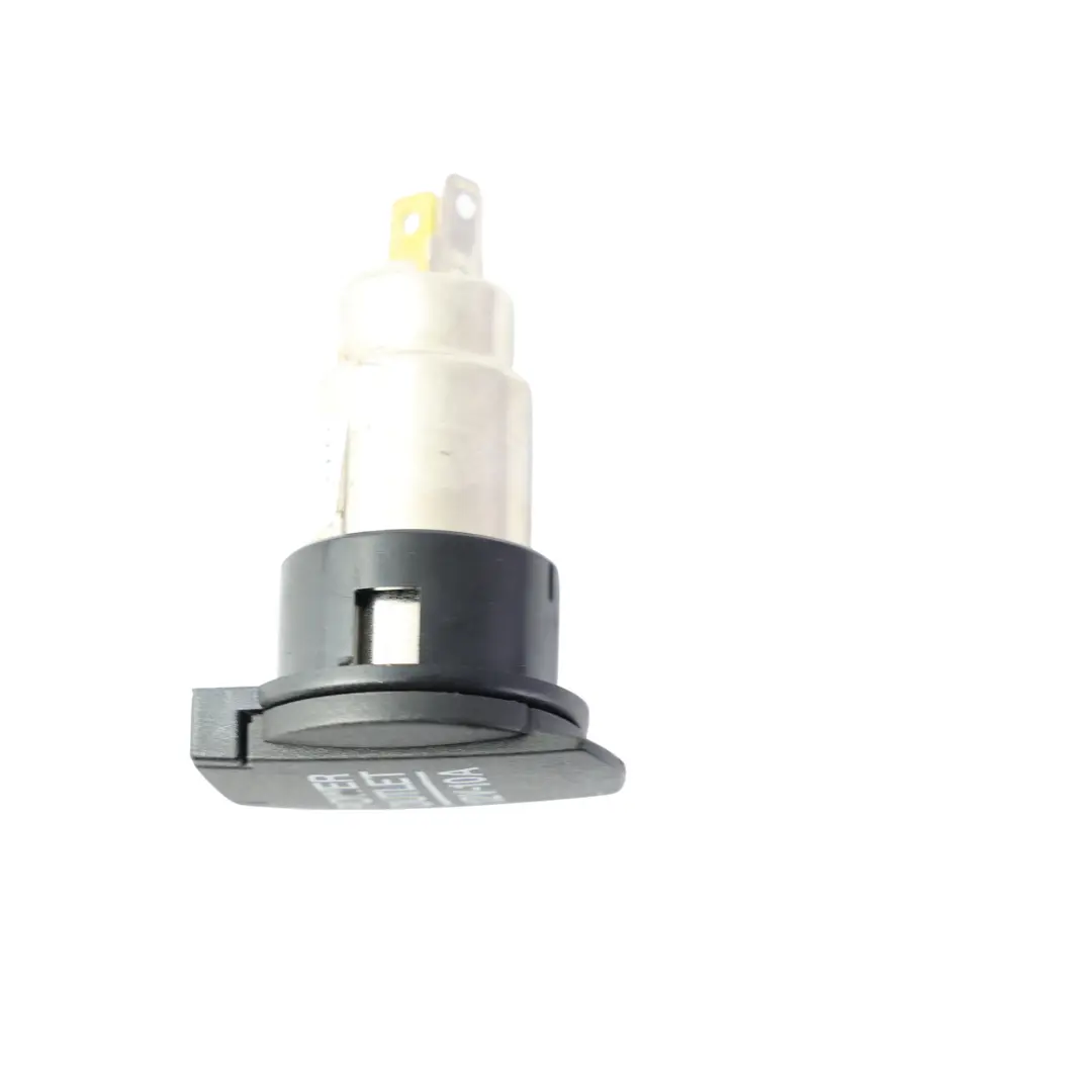 Ford Focus Titanium Presa Corrente Ricettacolo Presa 12V 10A - SKU 3N11-19N236-AA - Numero di parte 3N11-19N236-AA