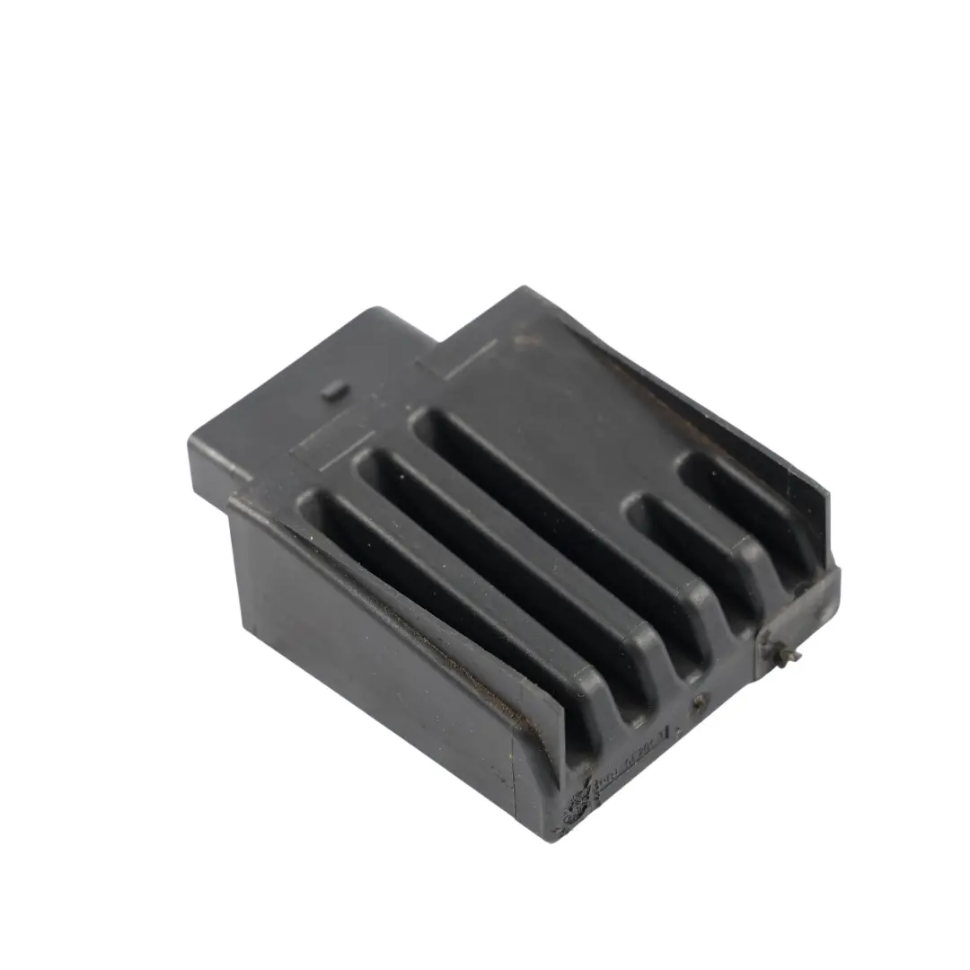 Pump Control Unit 2.0 TDI to Skoda Karoq Crafter SY Transporter T6 Fuel with Part number 3Q0906121D Skoda Karoq Crafter SY Transporter T6 Fuel Pump Control Unit 2.0 TDI - SKU 3Q0906121D - Part number 3Q0906121D