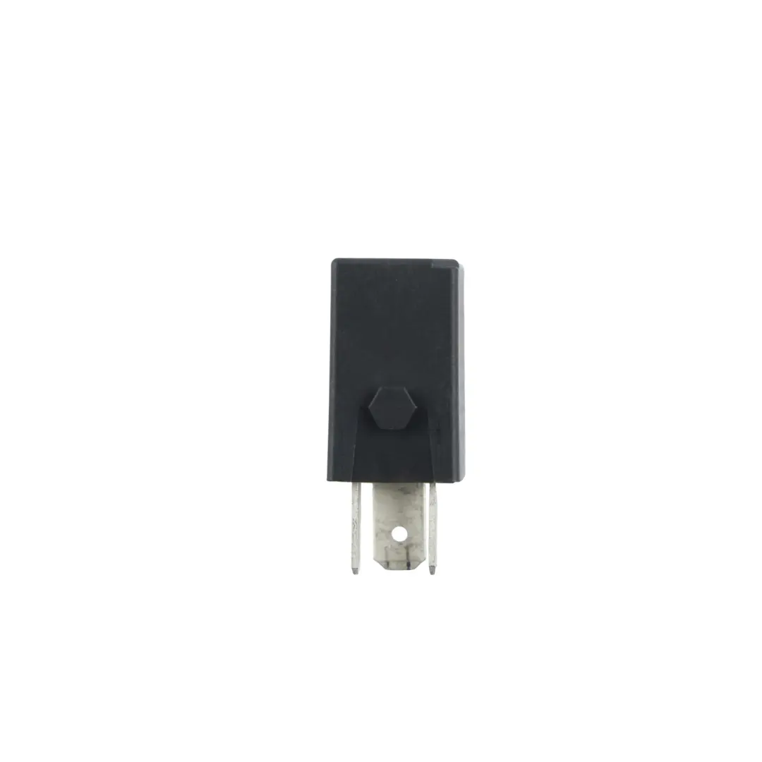 Skoda Karoq Mk1 Octavia Mk3 Audi A1 8X Q3 F3 4 Pin Power Relay - SKU 3Q0951253 - Part number 3Q0951253
