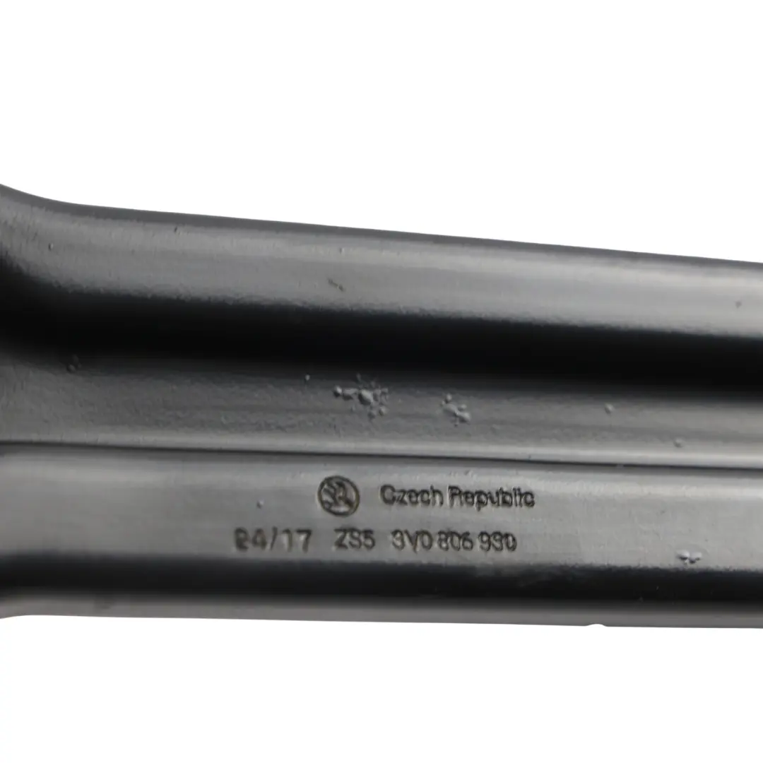 3V MK3 Support Radiateur Fixation Support Droit pour Skoda Superb à propos du numéro de pièce 3V0806930 Skoda Superb 3V MK3 Support Radiateur Fixation Support Droit - SKU 3V0806930 - Numéro de pièce 3V0806930